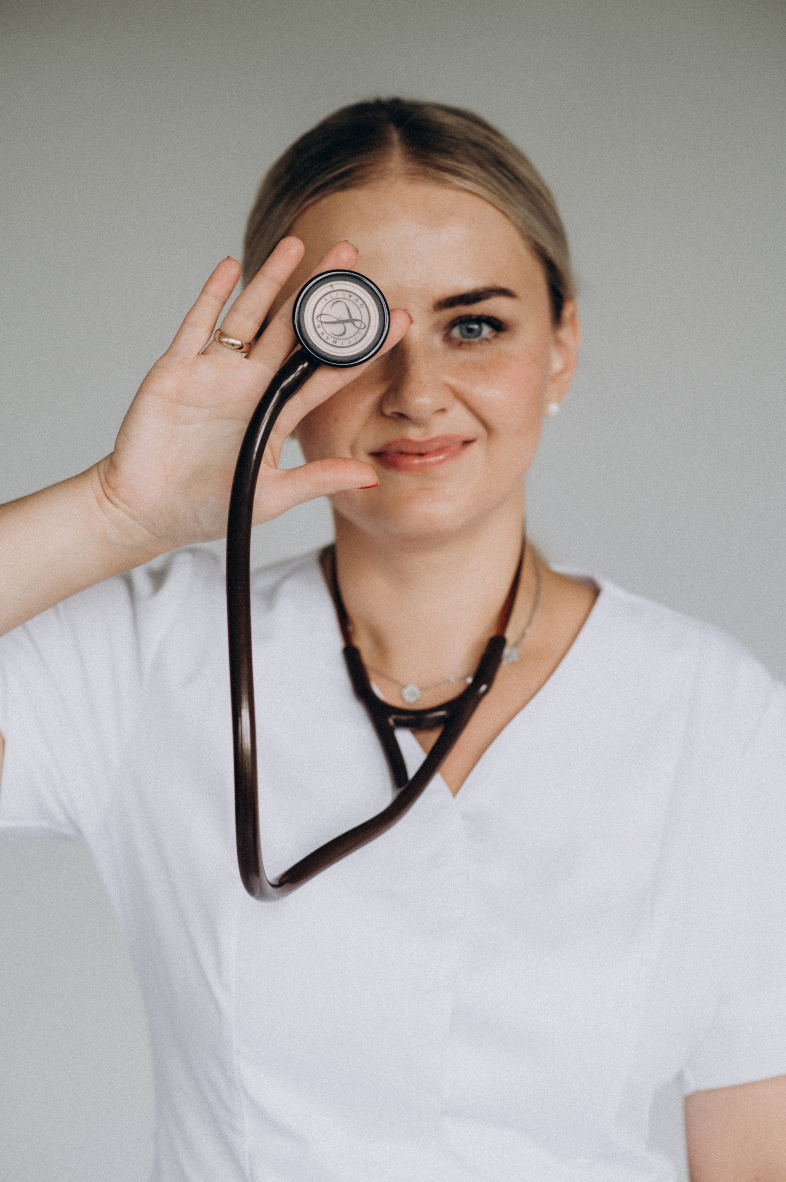 Контент зйомка, фотосесія персоналу клініки. Сімейний, дитячий та індивідуальний фотограф в м. Тернопіль, м. Львів