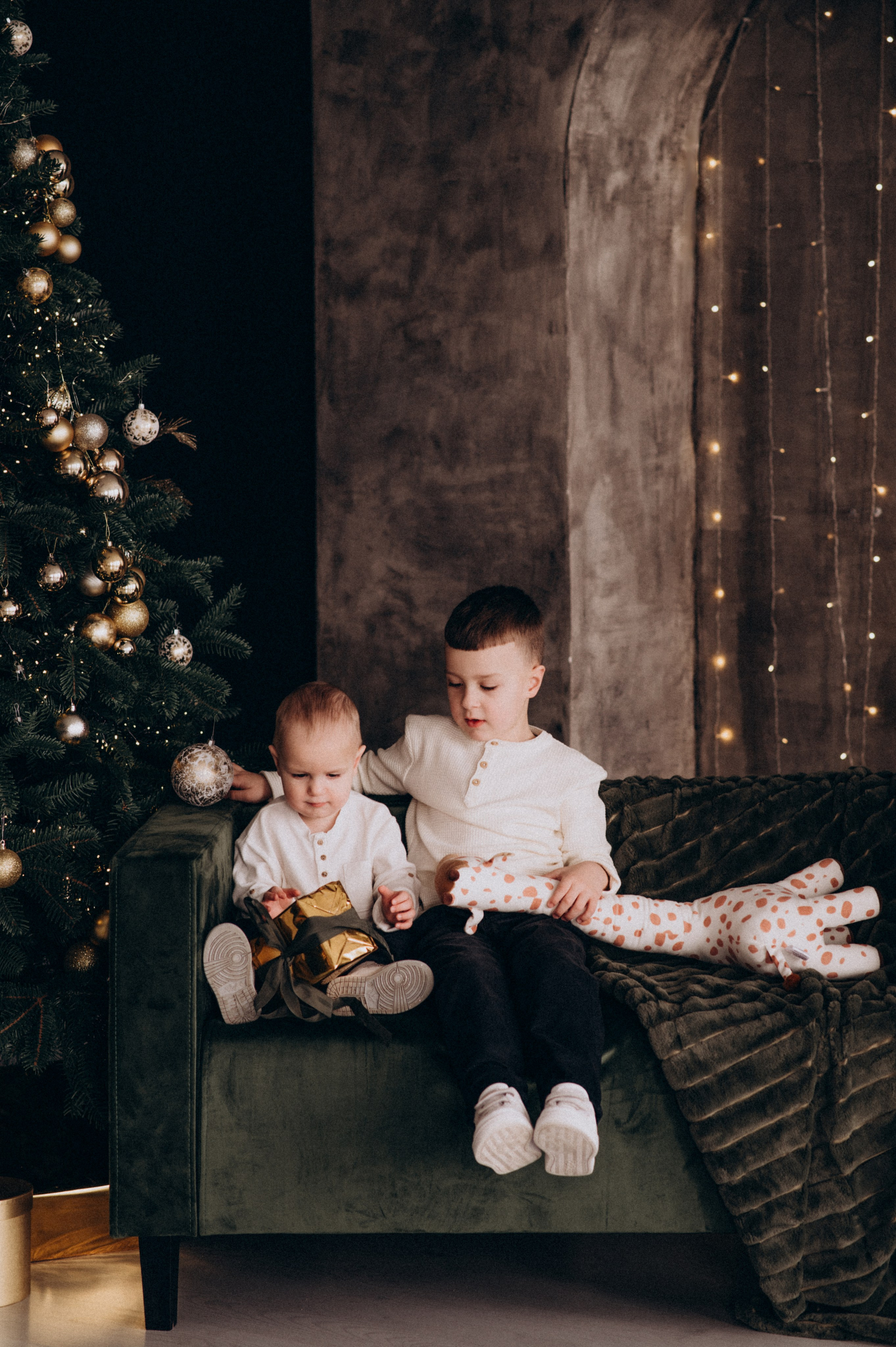 Новорічна фотосесія у студії, фотосесія Львів, сімейна фотосесія Тернопіль. Сімейний, дитячий та індивідуальний фотограф в м. Тернопіль, м. Львів