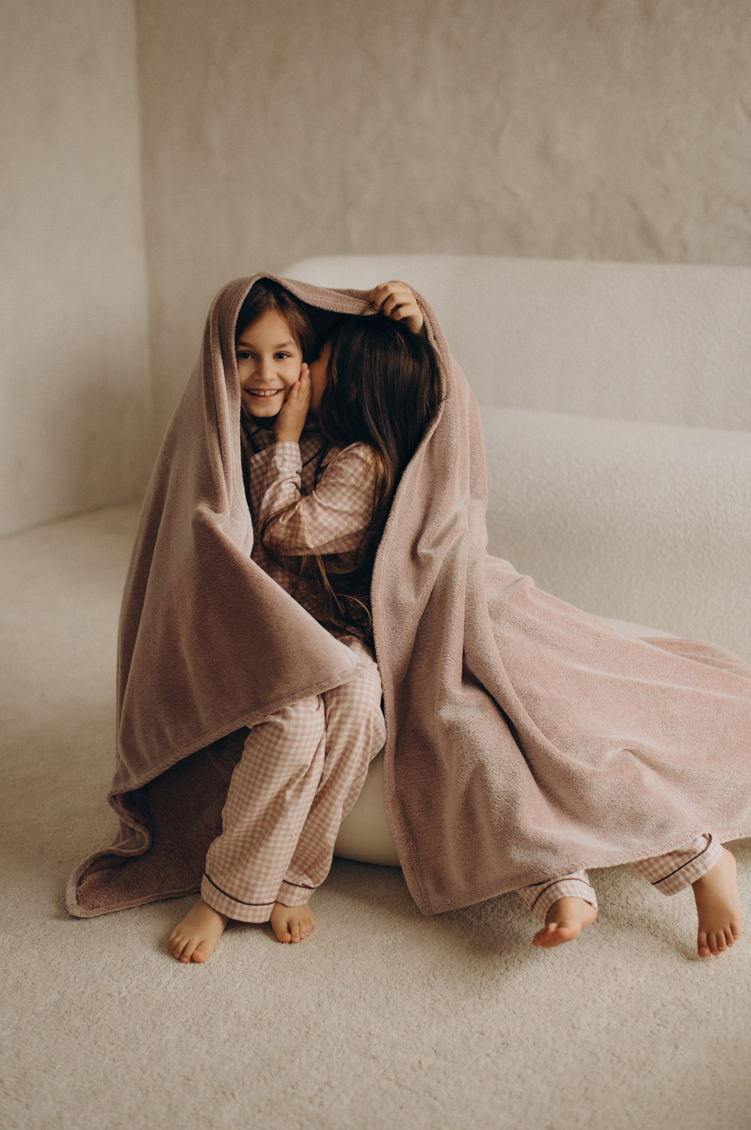 Фотосесія сестричок Тернопіль, зйомка сестрички, сімейний фотограф Тернопіль, портретний фотограф Тернопіль, фотосесія дітей. Сімейний, дитячий та індивідуальний фотограф в м. Тернопіль, м. Львів