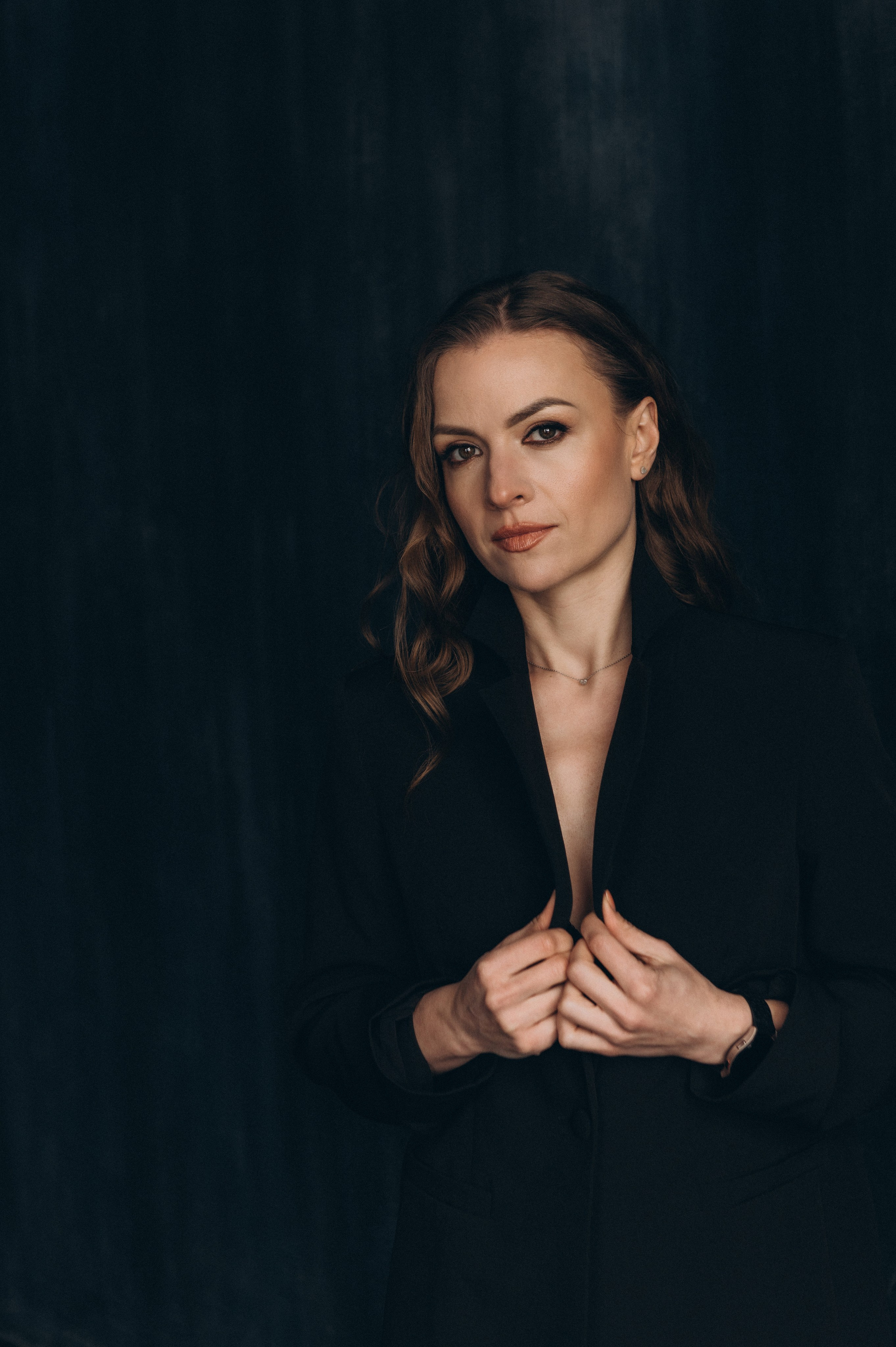 Портретна фотосесія дівчат, контент для лікаря, контент фотосесія Тернопіль, індивідуальна фотосесія Львів, портретний фотограф Тернопіль. Сімейний, дитячий та індивідуальний фотограф в м. Тернопіль, м. Львів