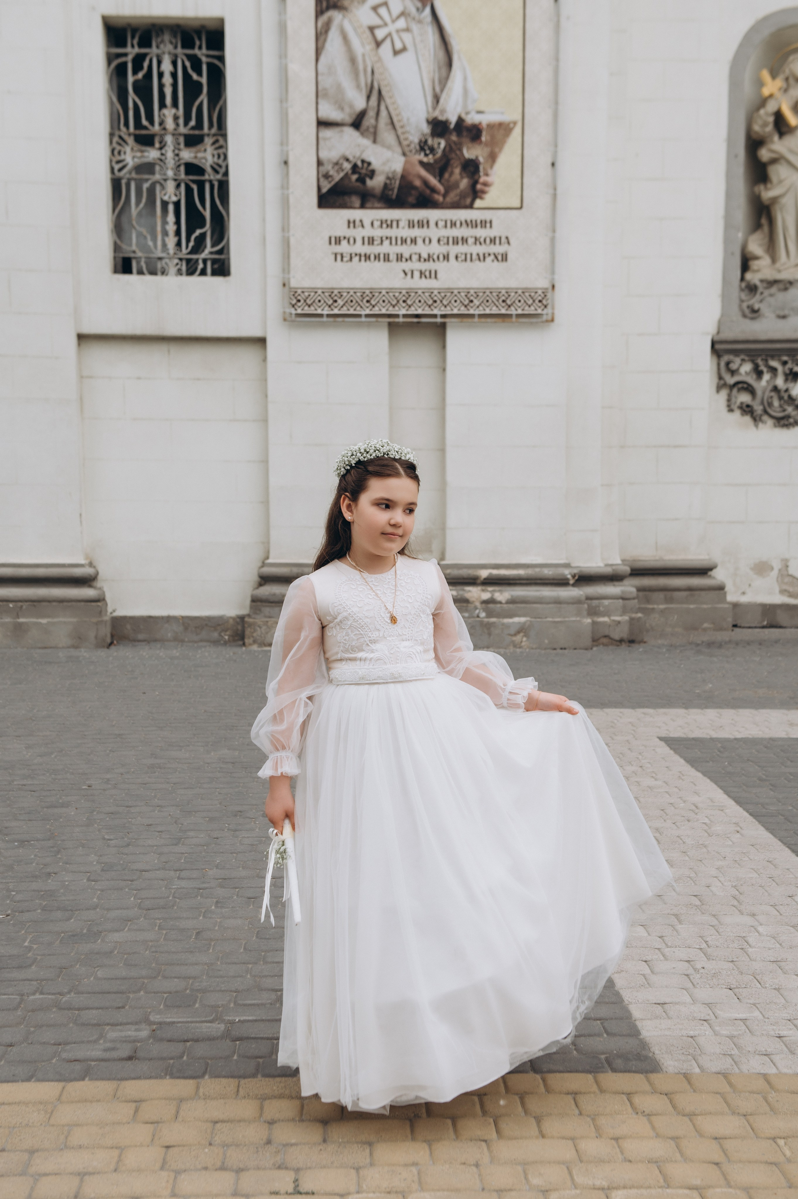Фотосесія Першого Причастя Тернопіль, фотосесія Причастя Тернопіль, Таїнство Першого Причастя Тернопіль, Катедра Причастя Тернопіль. Сімейний, дитячий та індивідуальний фотограф в м. Тернопіль, м. Львів