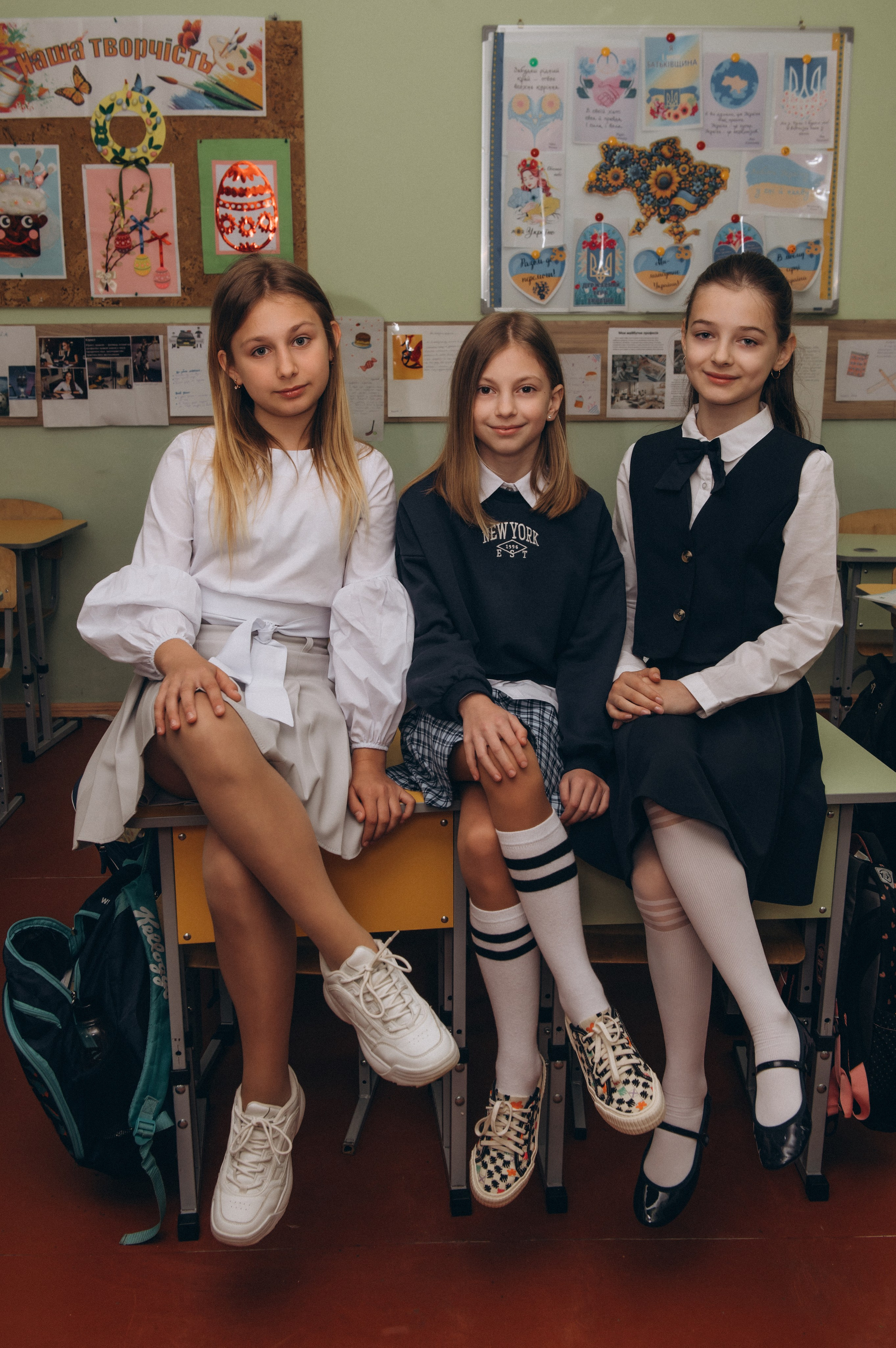 Шкільна фотосесія на віньєтки Тернопіль, фотосесія випускників Тернопіль, зйомка на віньєтки, шкільні фотоальбоми Тернопіль. Сімейний, дитячий та індивідуальний фотограф в м. Тернопіль, м. Львів