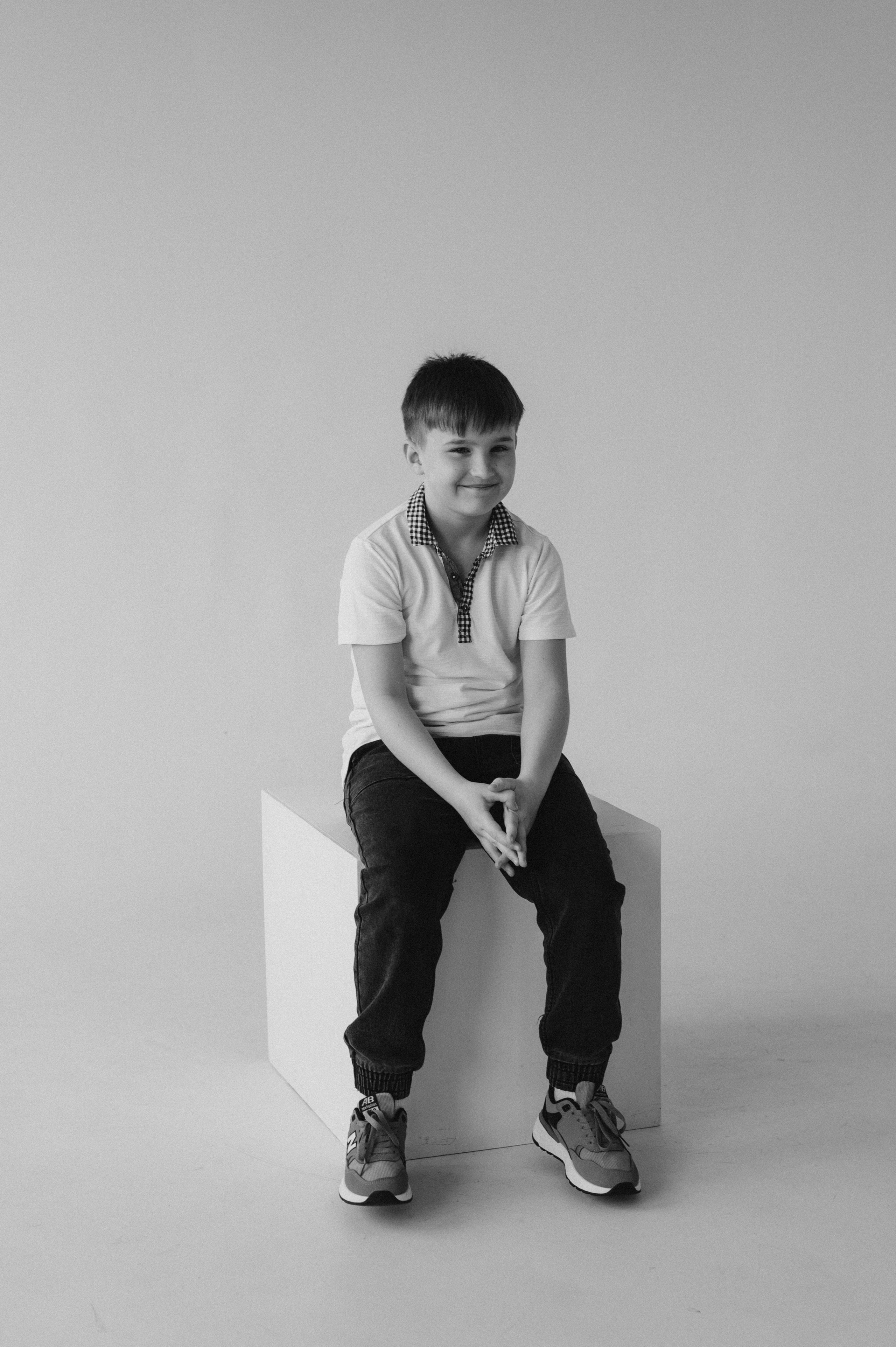 Шкільна фотосесія на віньєтки Тернопіль, фотосесія випускників Тернопіль, зйомка на віньєтки, шкільні фотоальбоми Тернопіль. Сімейний, дитячий та індивідуальний фотограф в м. Тернопіль, м. Львів