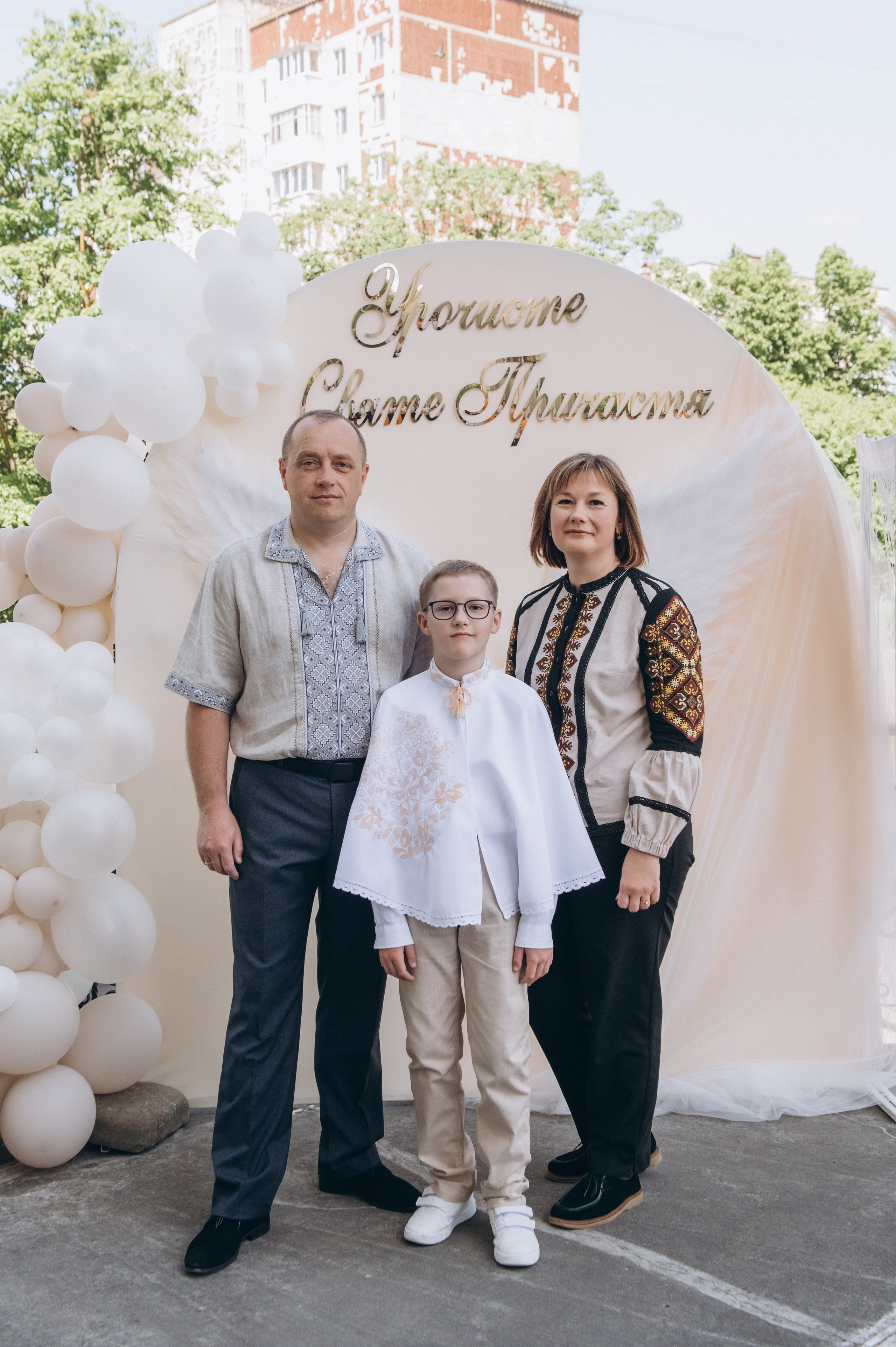 Фотосесія Причастя Тернопіль церква Св Михаїла, фотограф на Причастя Тернопіль, фотосесія Літургії Причастя Тернопіль. Сімейний, дитячий та індивідуальний фотограф в м. Тернопіль, м. Львів