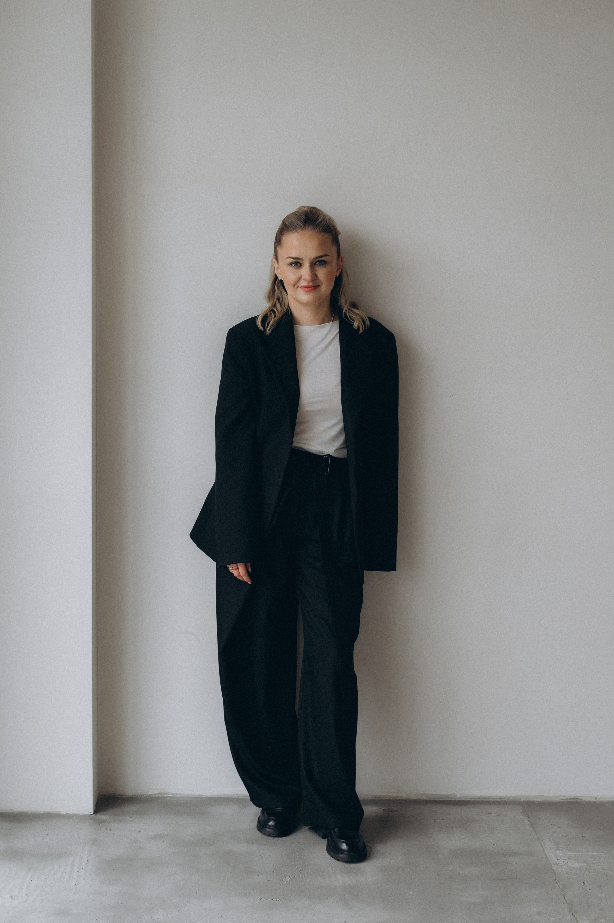 Індивідуальна фотосесія Тернопіль, портретний фотограф Тернопіль, портретна фотосесія, фотосесія у студії, фотосесія лікаря ендокринолога. Сімейний, дитячий та індивідуальний фотограф в м. Тернопіль, м. Львів