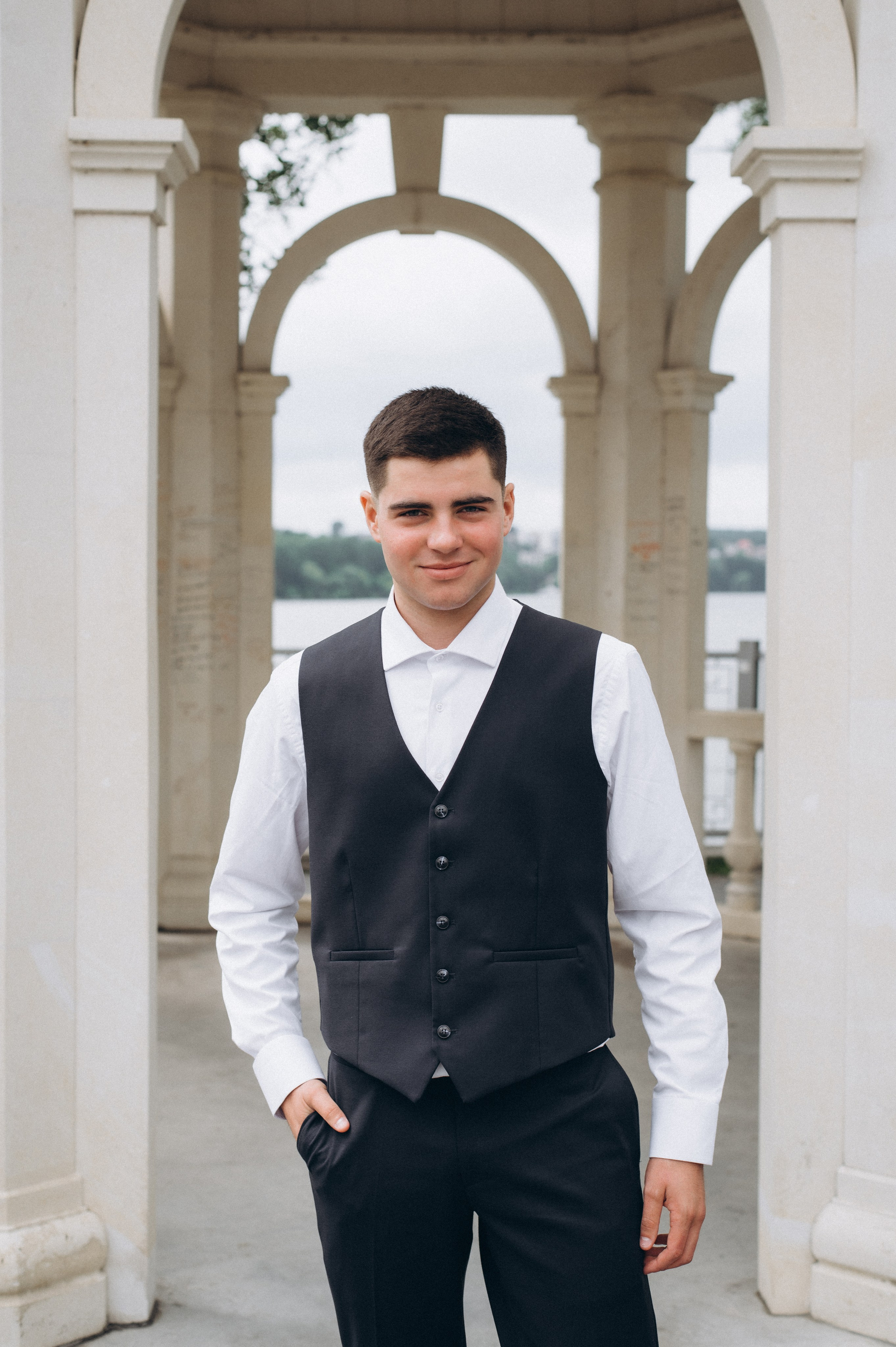 Випускники 2025, фотосесія випускного Тернопіль, фотосесія випускників Тернопіль, зйомка випускного, фотосесія випускного. Сімейний, дитячий та індивідуальний фотограф в м. Тернопіль, м. Львів