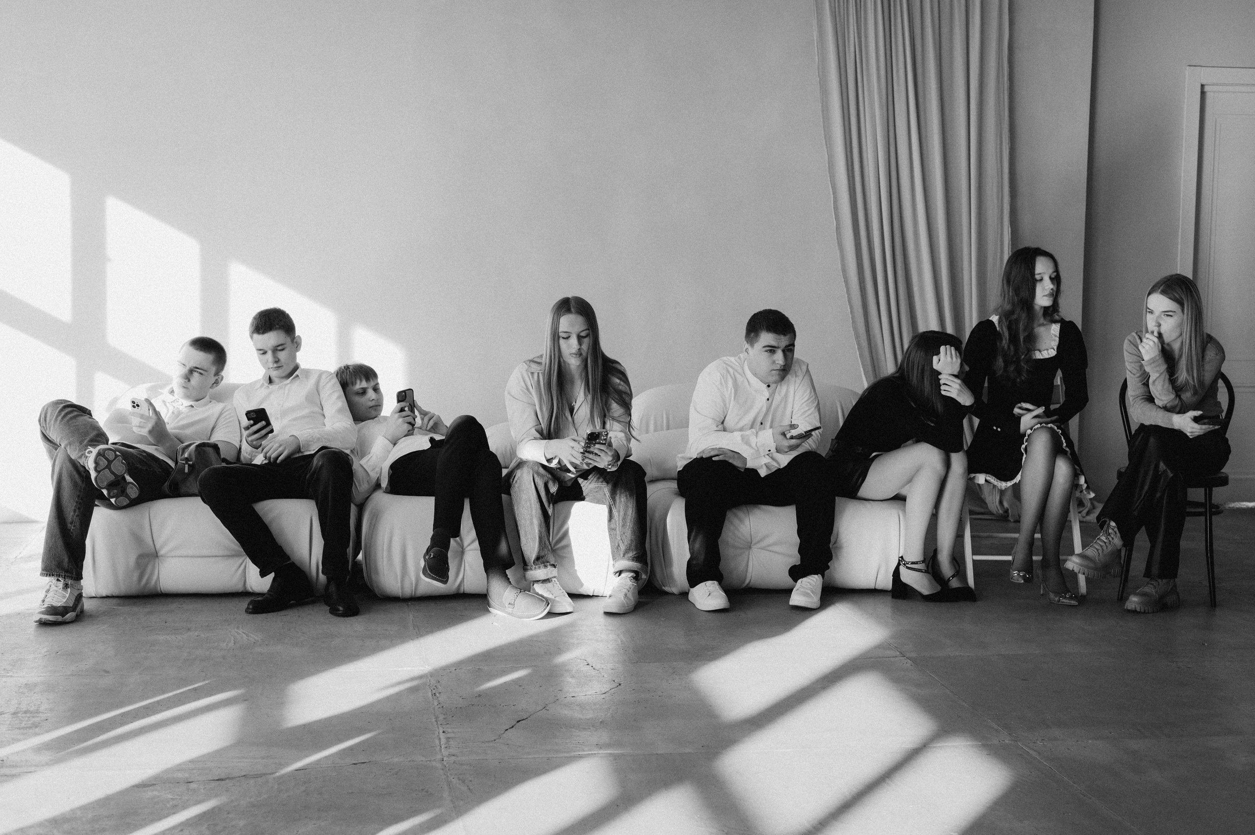 Фотосесія випускників, фотосесія на віньєтки Тернопіль, випускники Тернопіль, випуск 2025. Сімейний, дитячий та індивідуальний фотограф в м. Тернопіль, м. Львів