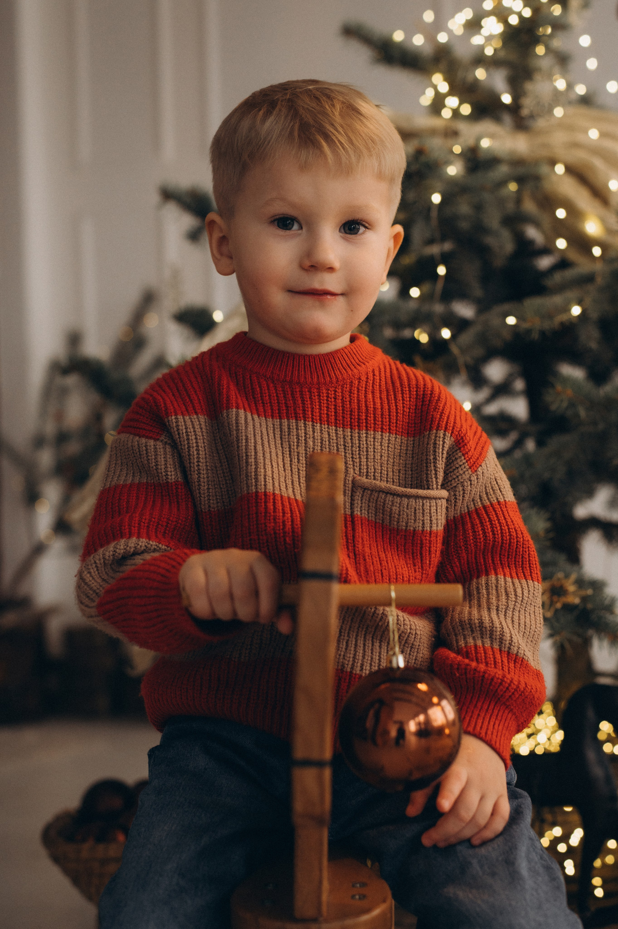Новорічна сімейна фотосесія у студії Тернопіль, фотосесія мами та дитини, сімейний фотограф Тернопіль, новорічна зйомка. Сімейний, дитячий та індивідуальний фотограф в м. Тернопіль, м. Львів