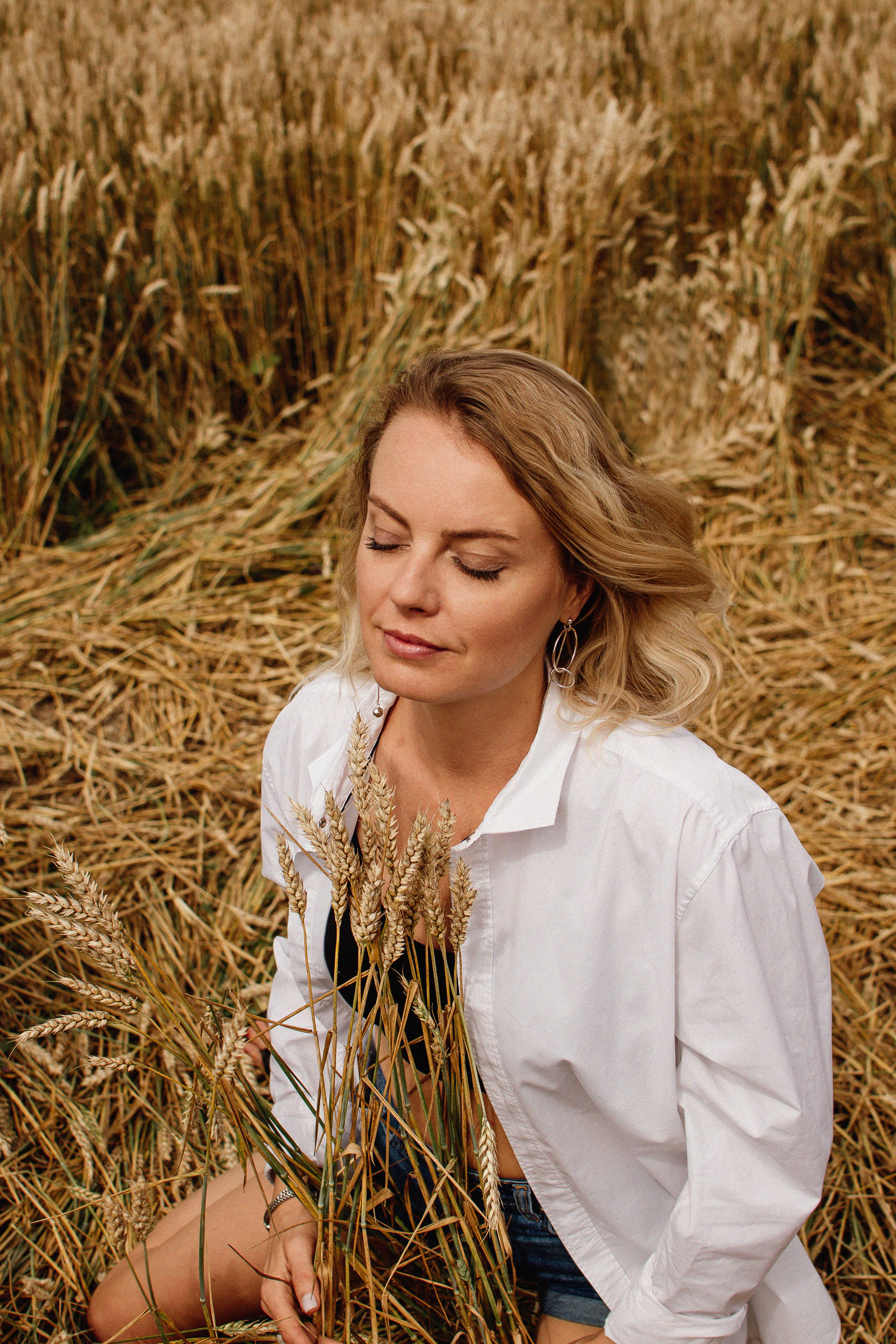 Фотосесія в пшениці. Тернопільська обл. Сімейний, дитячий та індивідуальний фотограф в м. Тернопіль, м. Львів