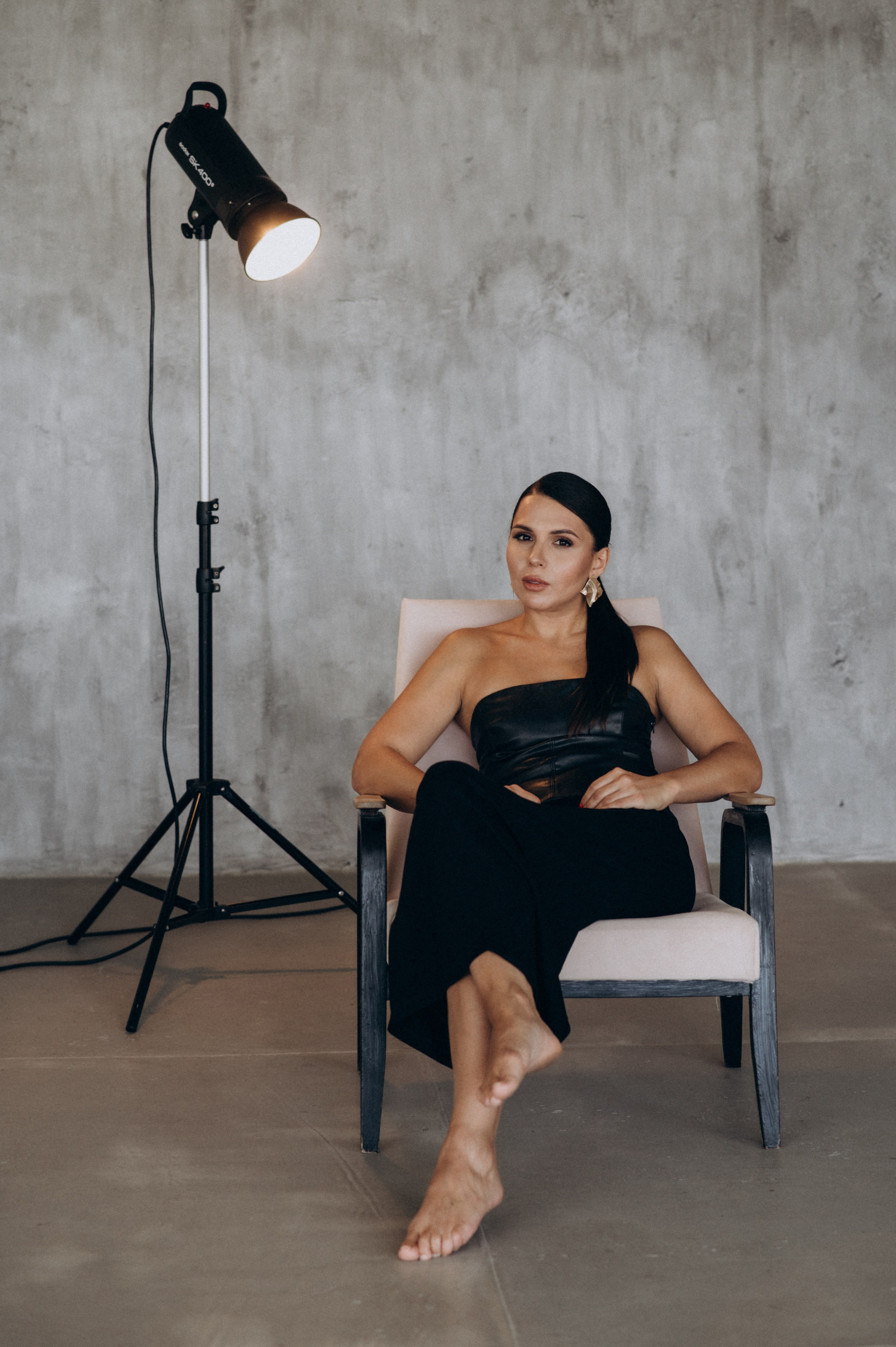 Портретна зйомка Тернопіль, контент-зйомка для лікаря, фотосесія лікаря у студії Тернопіль. Сімейний, дитячий та індивідуальний фотограф в м. Тернопіль, м. Львів