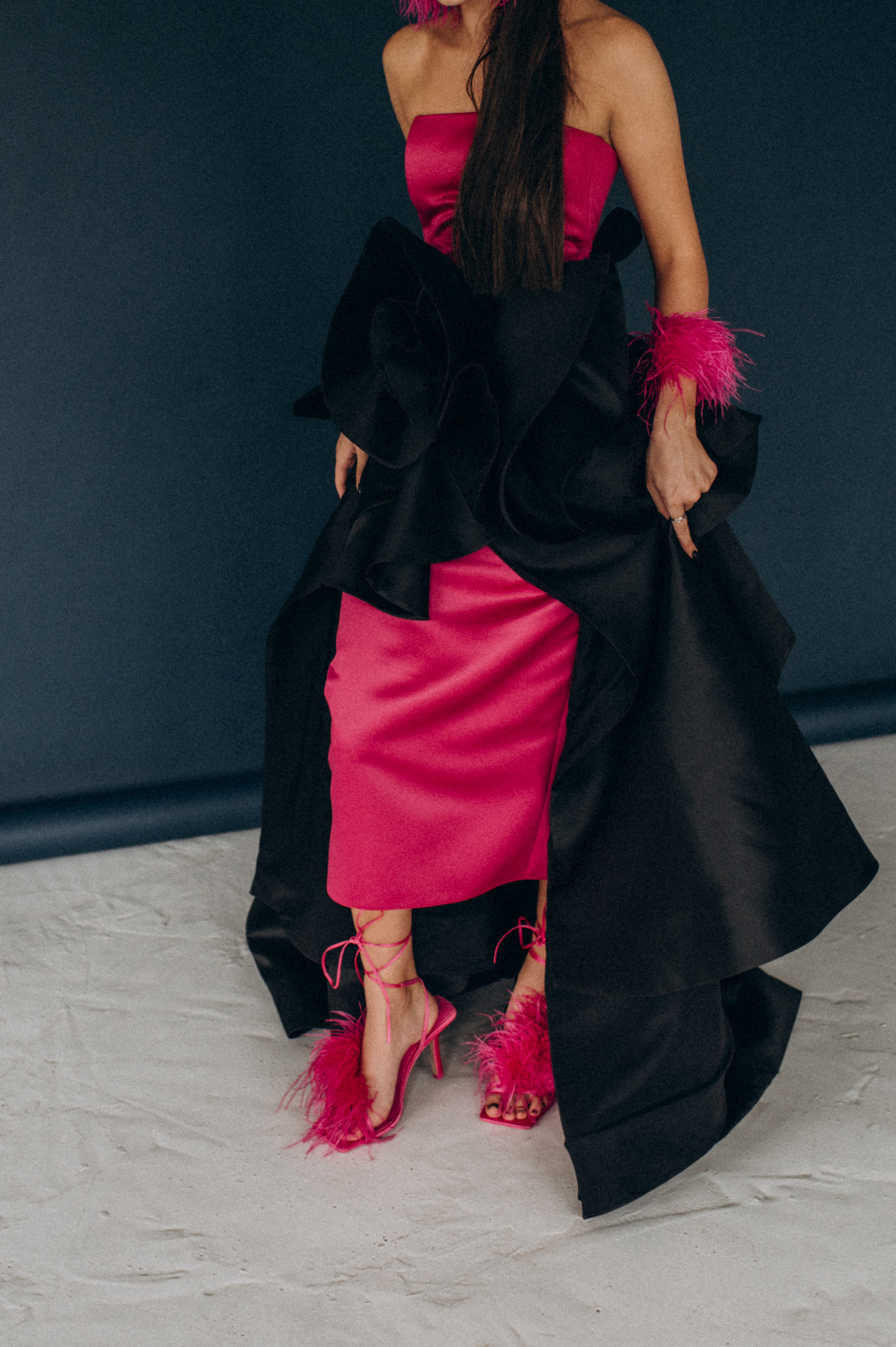 Випускниця, зйомка у студії, фотосесія випускного Тернопіль Львів. Сімейний, дитячий та індивідуальний фотограф в м. Тернопіль, м. Львів