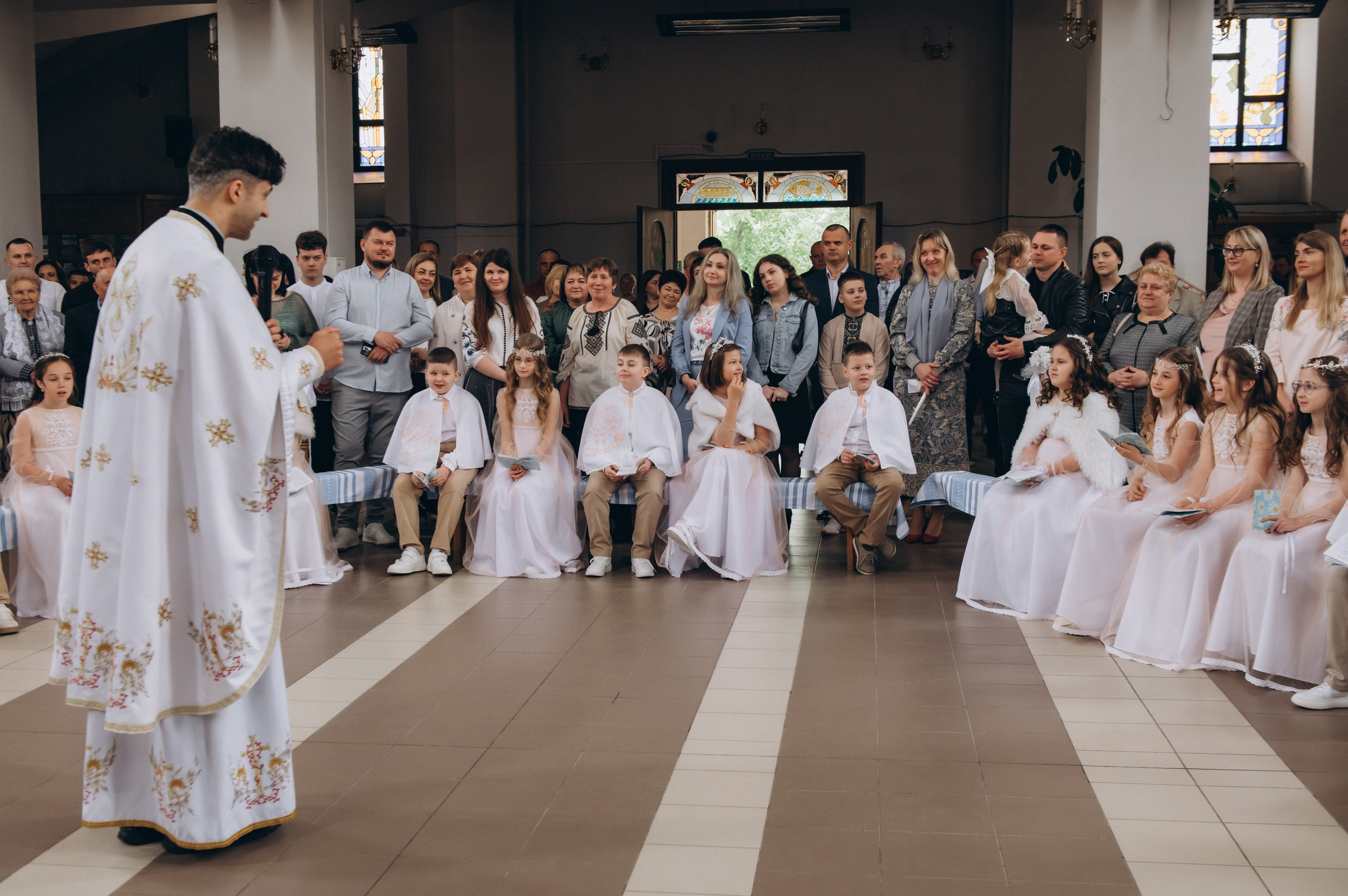 Фотосесія Причастя Тернопіль, зйомка Причастя, фотограф на Причастя Тернопіль, Причастя Львів, Причастя церква Михаїла Тернопіль. Сімейний, дитячий та індивідуальний фотограф в м. Тернопіль, м. Львів