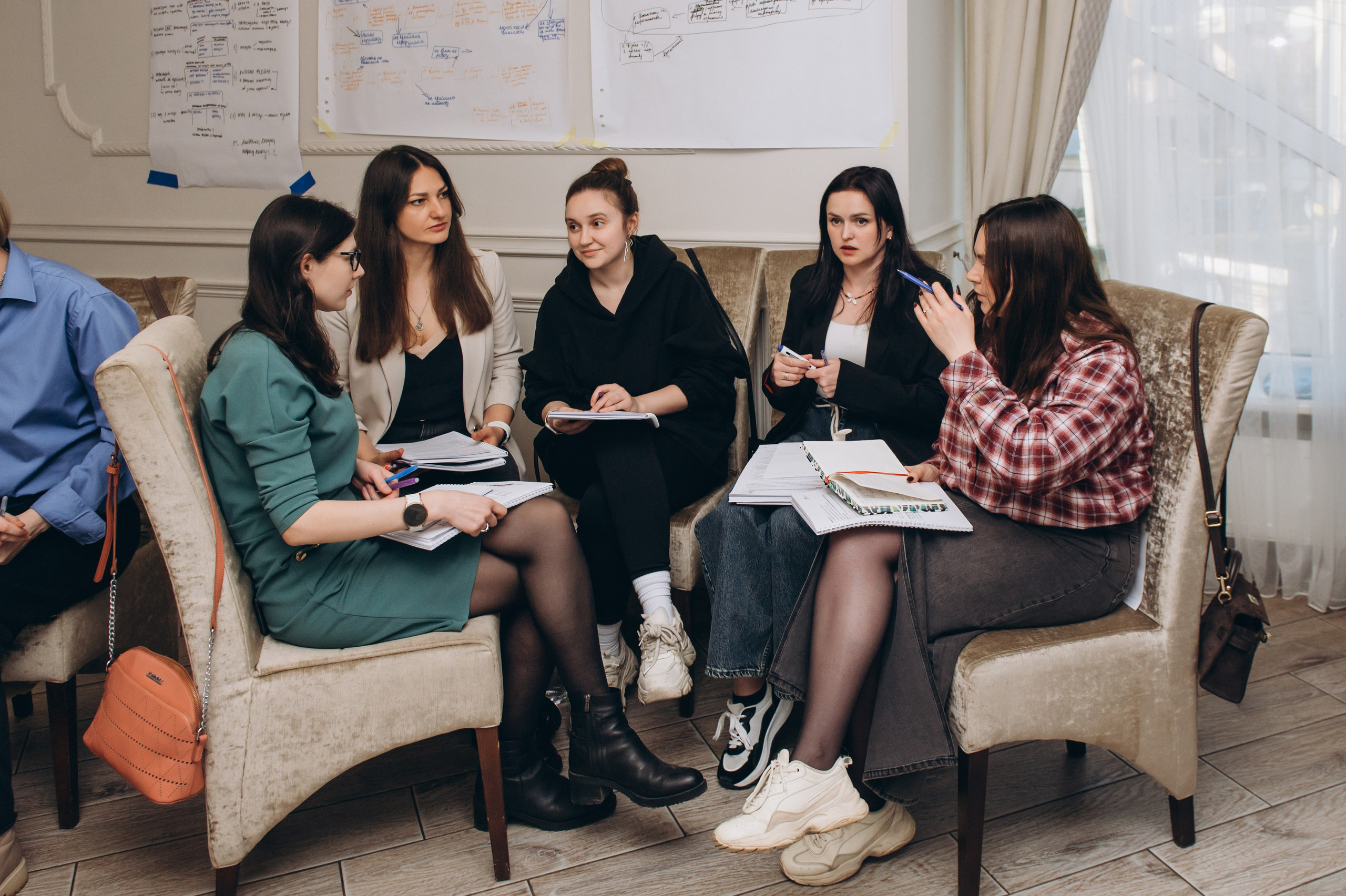 Репортажна фотосесія Тернопіль, репортажна зйомка заходу Тернопіль, зйомка конференцій, майстер-класів, тренінгів Тернопіль. Сімейний, дитячий та індивідуальний фотограф в м. Тернопіль, м. Львів