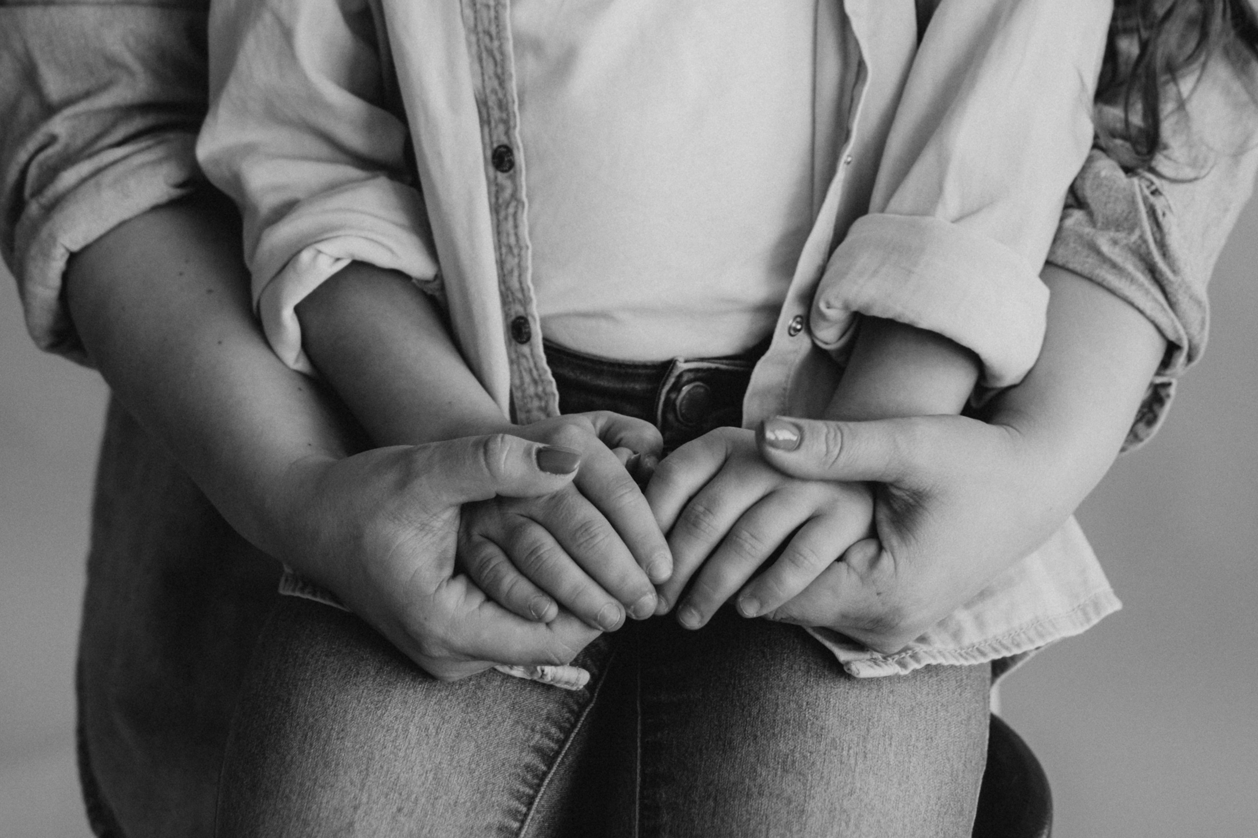 Мама і донечка. Студійна сімейна фотосесія. Сімейний, дитячий та індивідуальний фотограф в м. Тернопіль, м. Львів