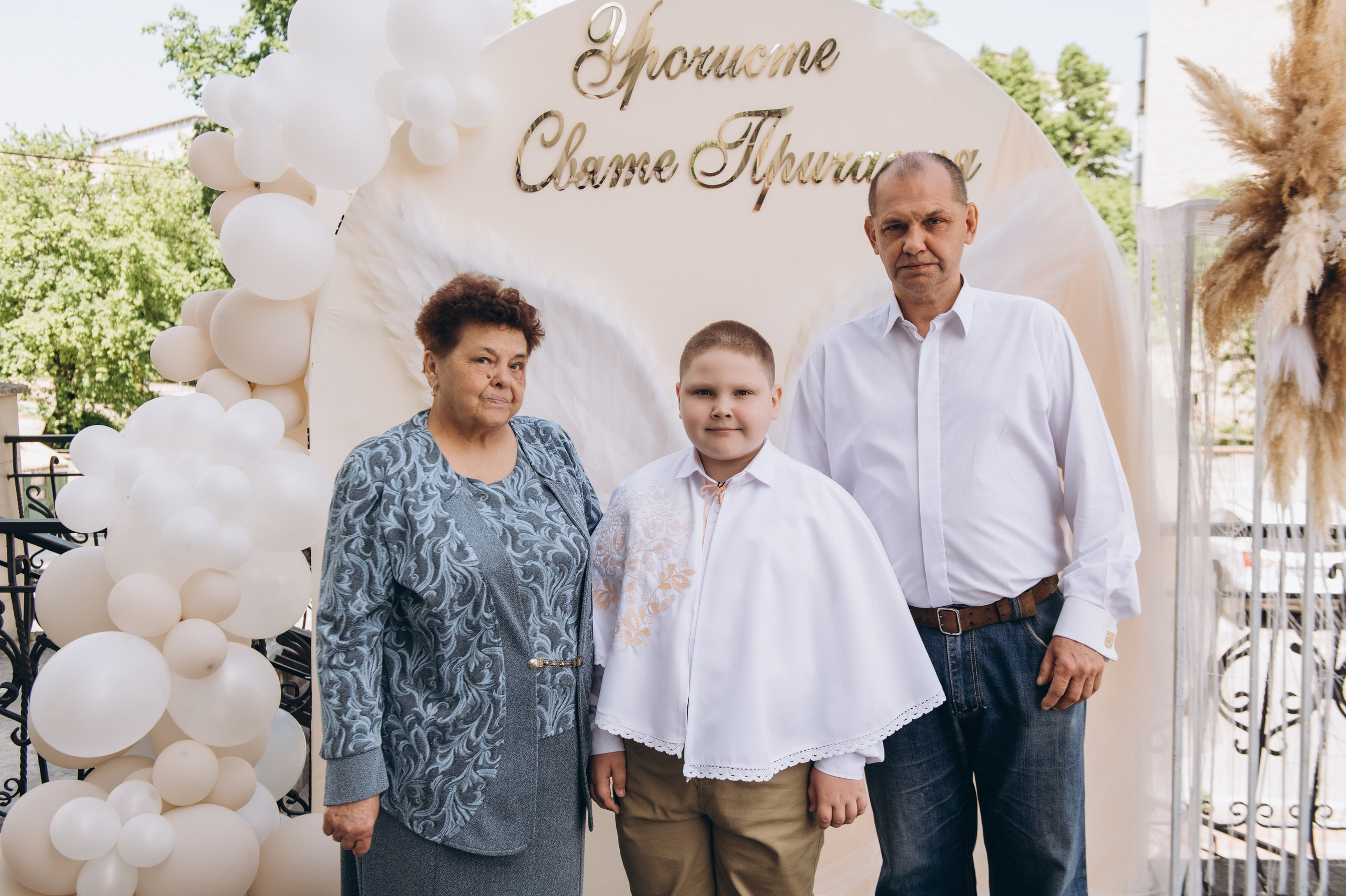 Фотосесія Причастя Тернопіль церква Св Михаїла, фотограф на Причастя Тернопіль, фотосесія Літургії Причастя Тернопіль. Сімейний, дитячий та індивідуальний фотограф в м. Тернопіль, м. Львів