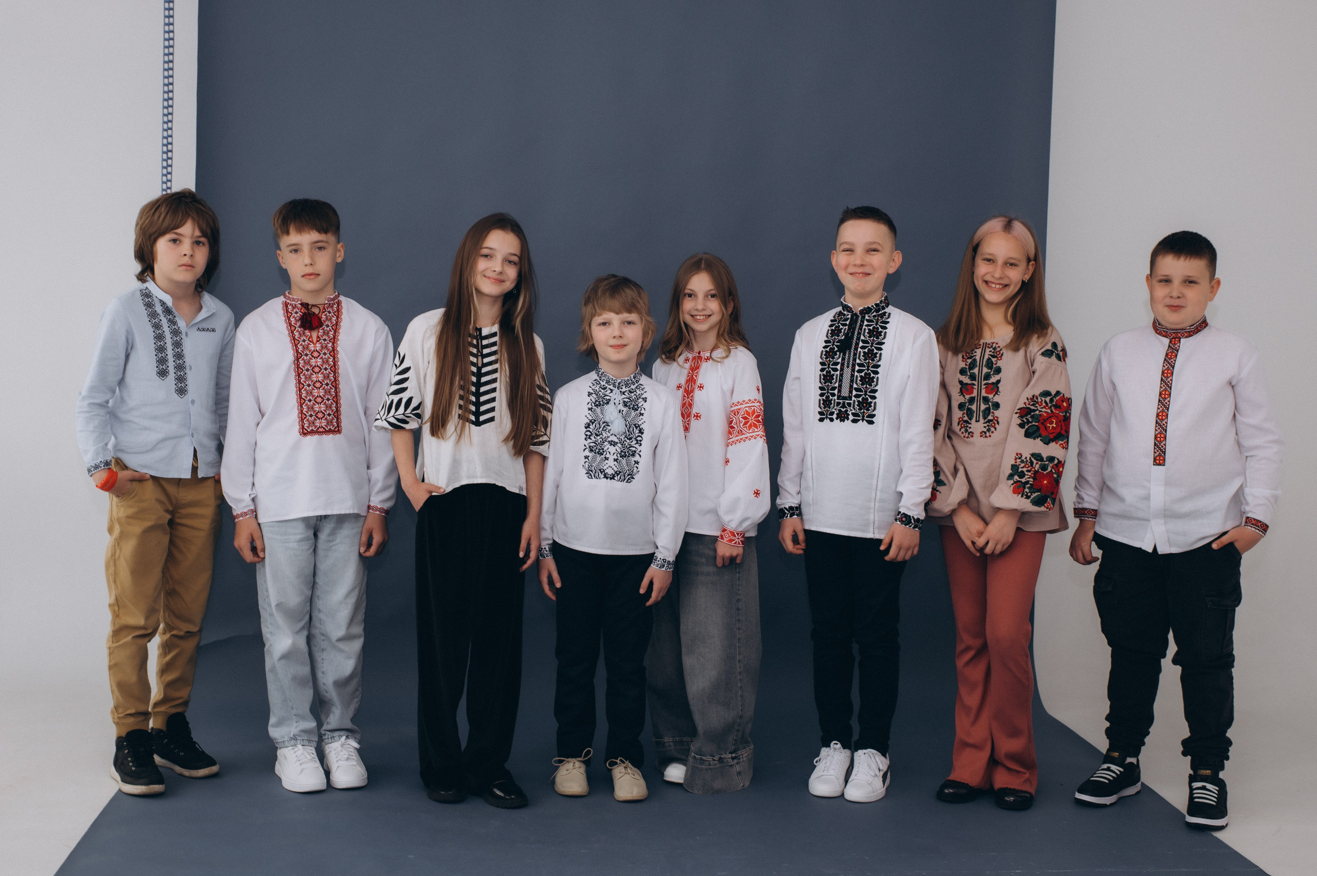 Шкільна фотосесія на віньєтки Тернопіль, фотосесія випускників Тернопіль, зйомка на віньєтки, шкільні фотоальбоми Тернопіль. Сімейний, дитячий та індивідуальний фотограф в м. Тернопіль, м. Львів