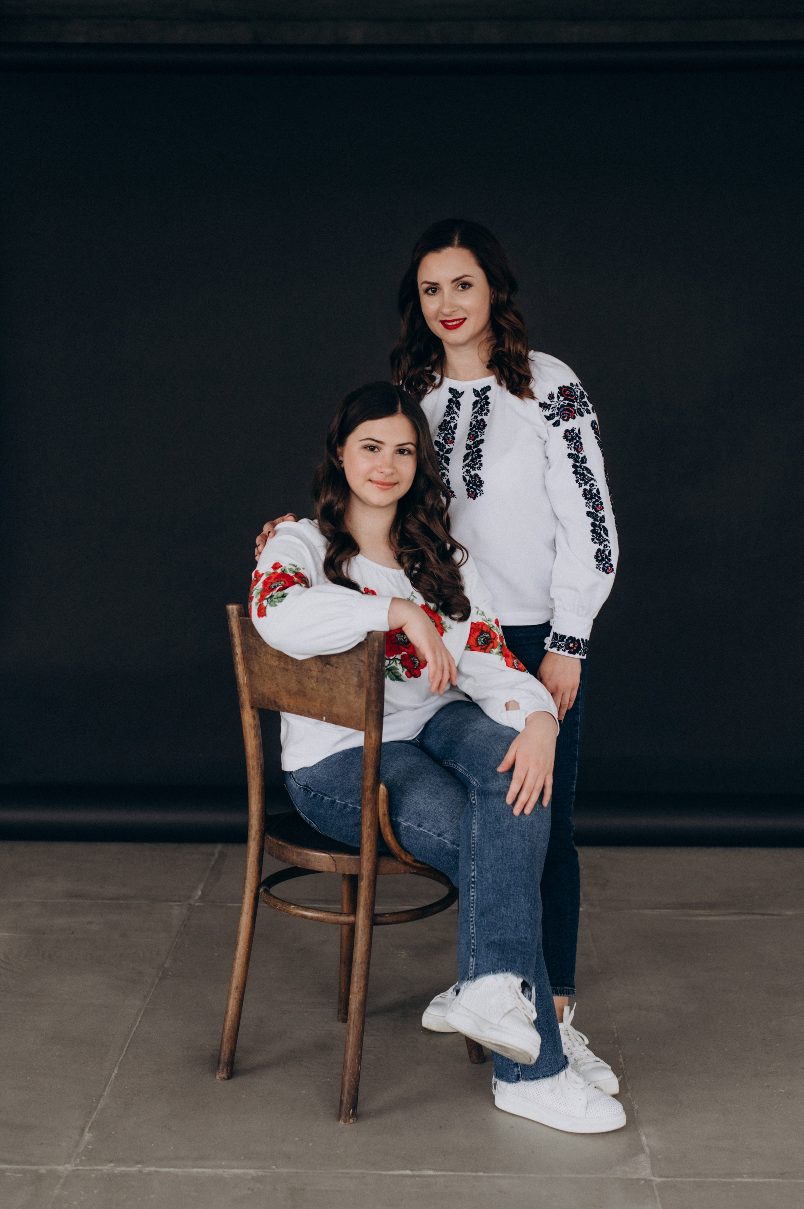 Сімейна фотосесія Тернопіль, сімейна зйомка у вишиванках, фотосесія Львів. Сімейний, дитячий та індивідуальний фотограф в м. Тернопіль, м. Львів