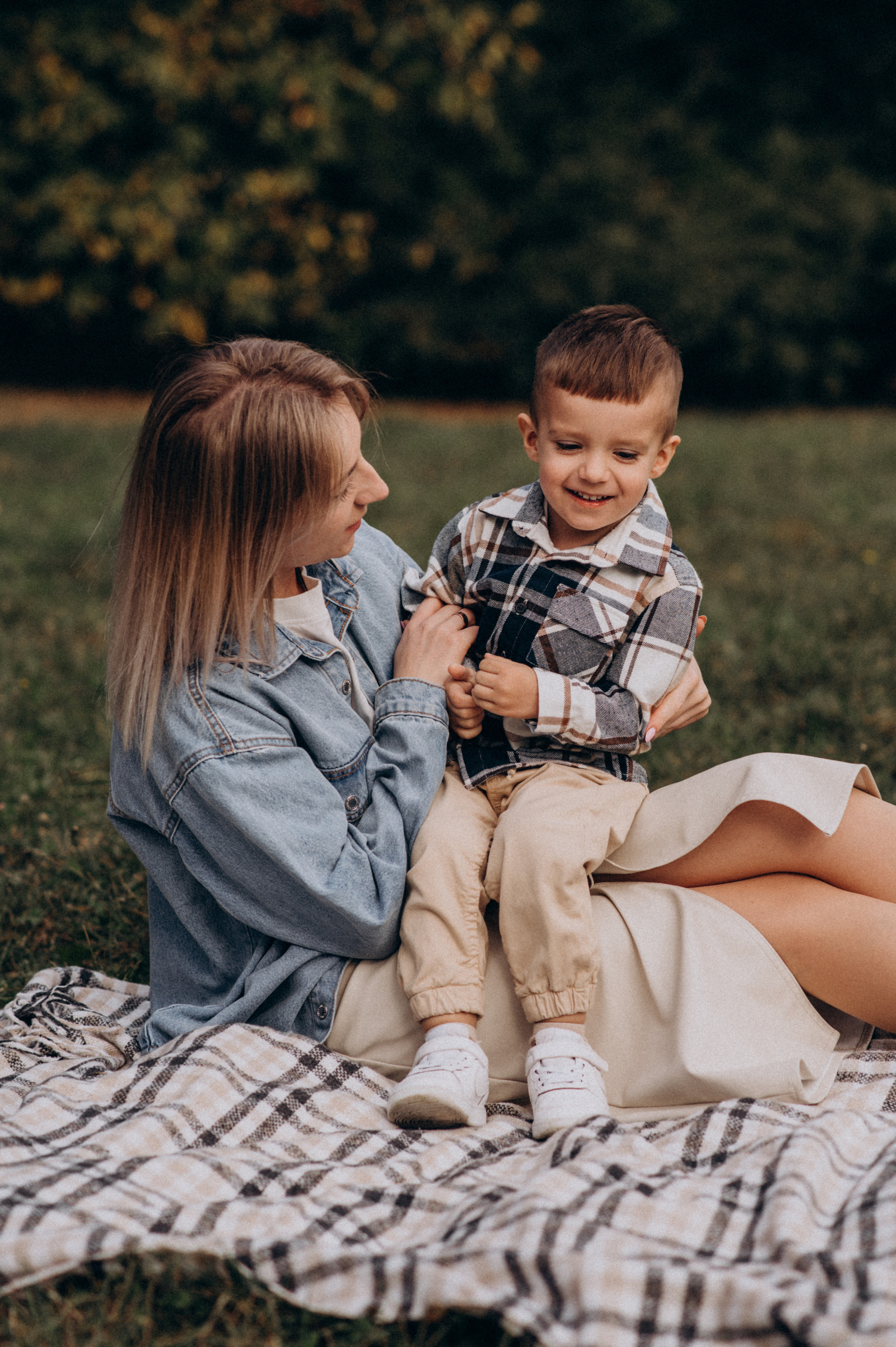 Сімейна дитяча фотосесія дня народження, cake smash. Сімейний, дитячий та індивідуальний фотограф в м. Тернопіль, м. Львів