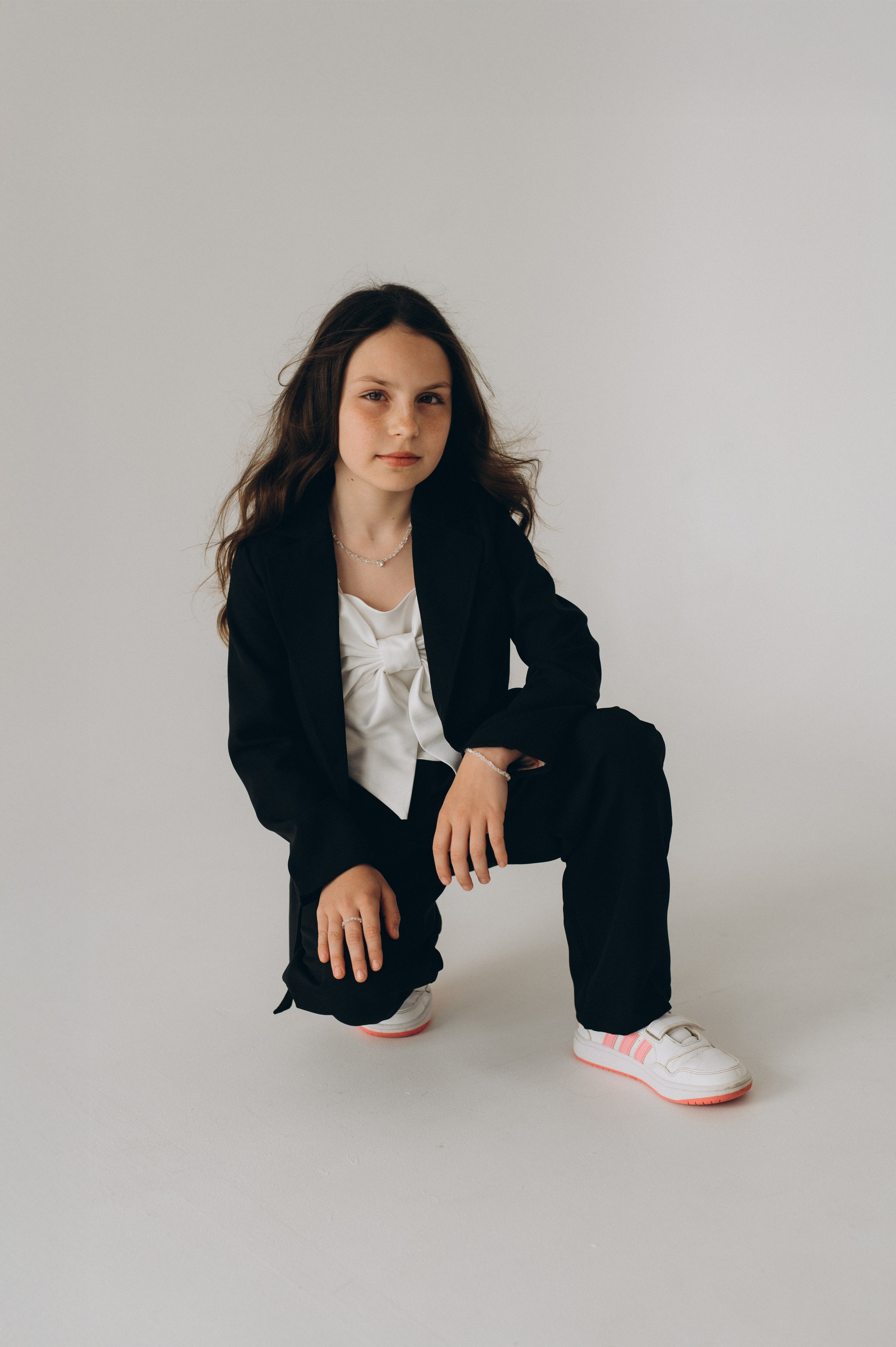 Шкільна фотосесія на віньєтки Тернопіль, шкільні альбоми, фотосесія випускників Тернопіль, випускний альбом, фотограф випускний Тернопіль. Сімейний, дитячий та індивідуальний фотограф в м. Тернопіль, м. Львів