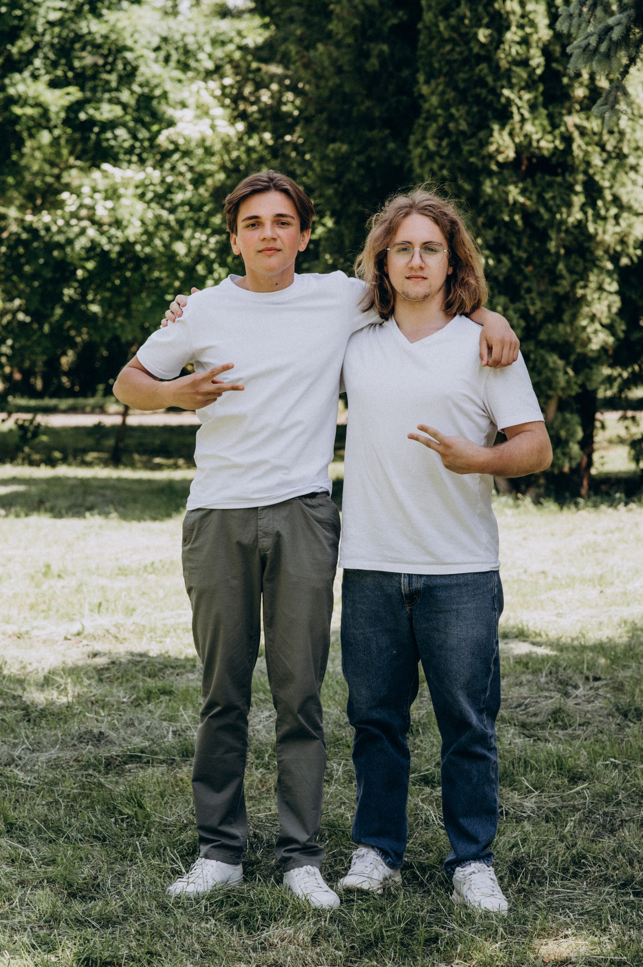 Фотосесія випускників, зйомка випускників Тернопіль Львів, випускні фотоальбоми Тернопіль, шкільні фотоальбоми Тернопіль. Сімейний, дитячий та індивідуальний фотограф в м. Тернопіль, м. Львів