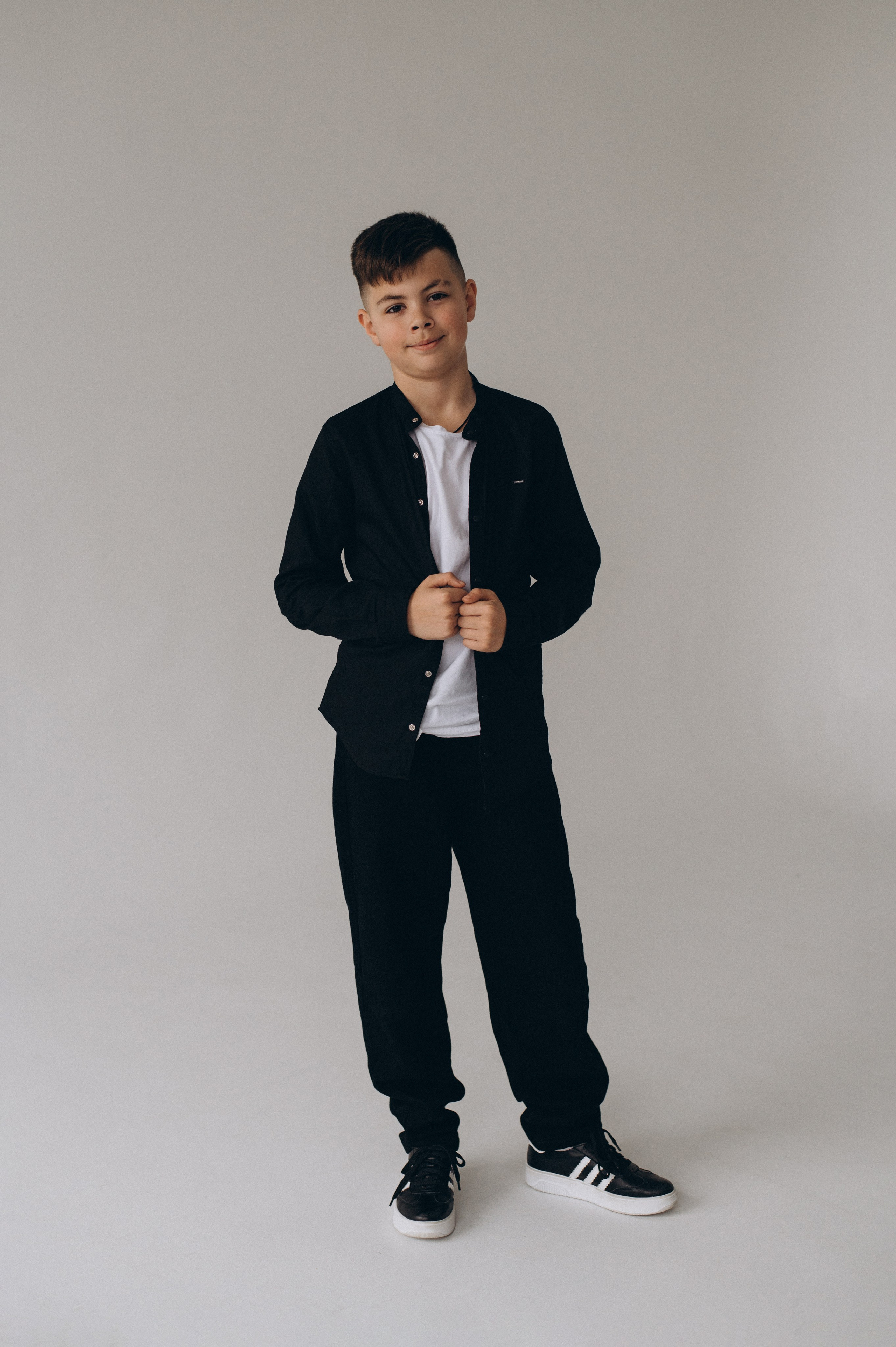 Шкільна фотосесія на віньєтки Тернопіль, шкільні альбоми, фотосесія випускників Тернопіль, випускний альбом, фотограф випускний Тернопіль. Сімейний, дитячий та індивідуальний фотограф в м. Тернопіль, м. Львів