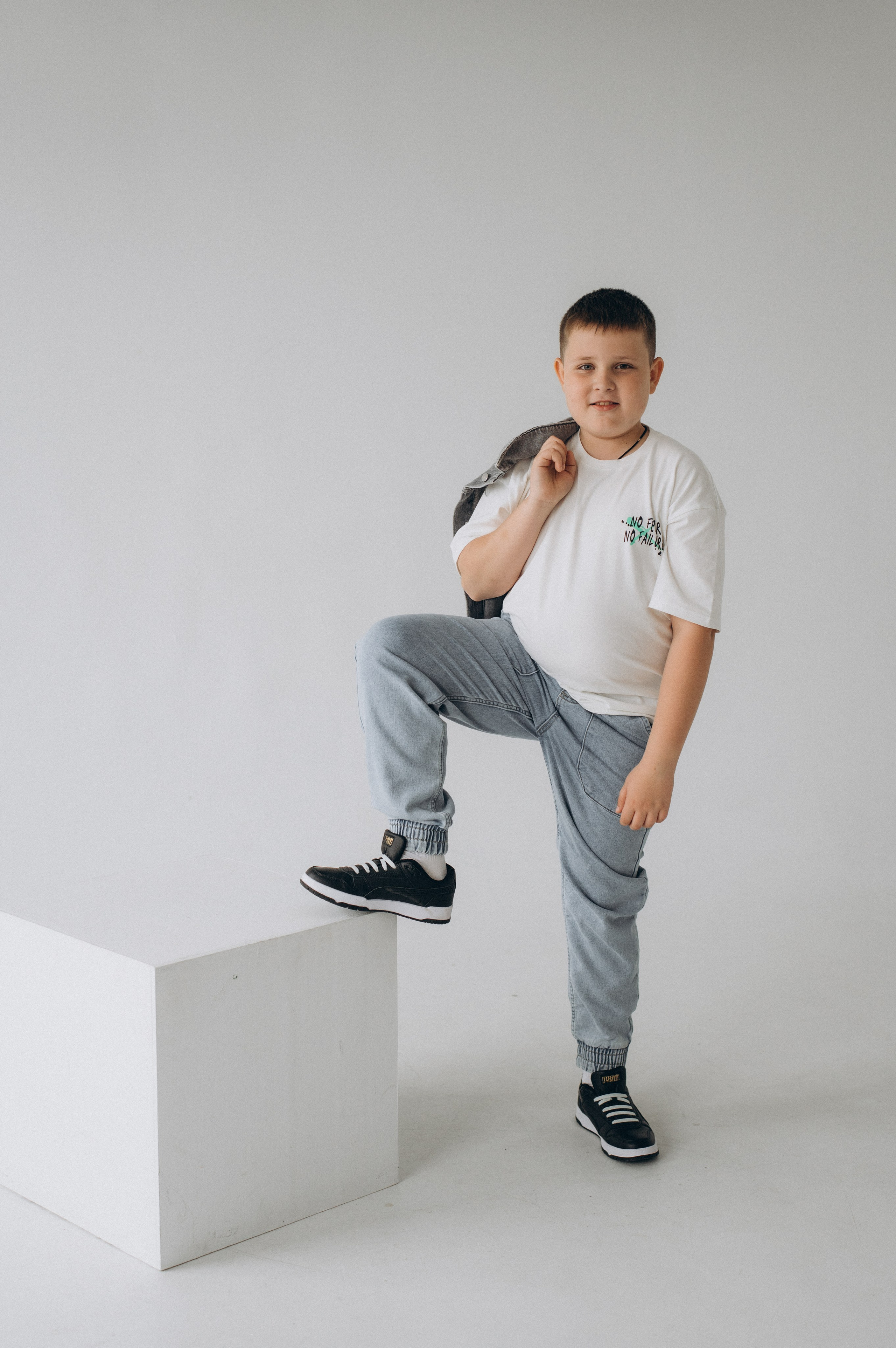 Шкільна фотосесія на віньєтки Тернопіль, фотосесія випускників Тернопіль, зйомка на віньєтки, шкільні фотоальбоми Тернопіль. Сімейний, дитячий та індивідуальний фотограф в м. Тернопіль, м. Львів