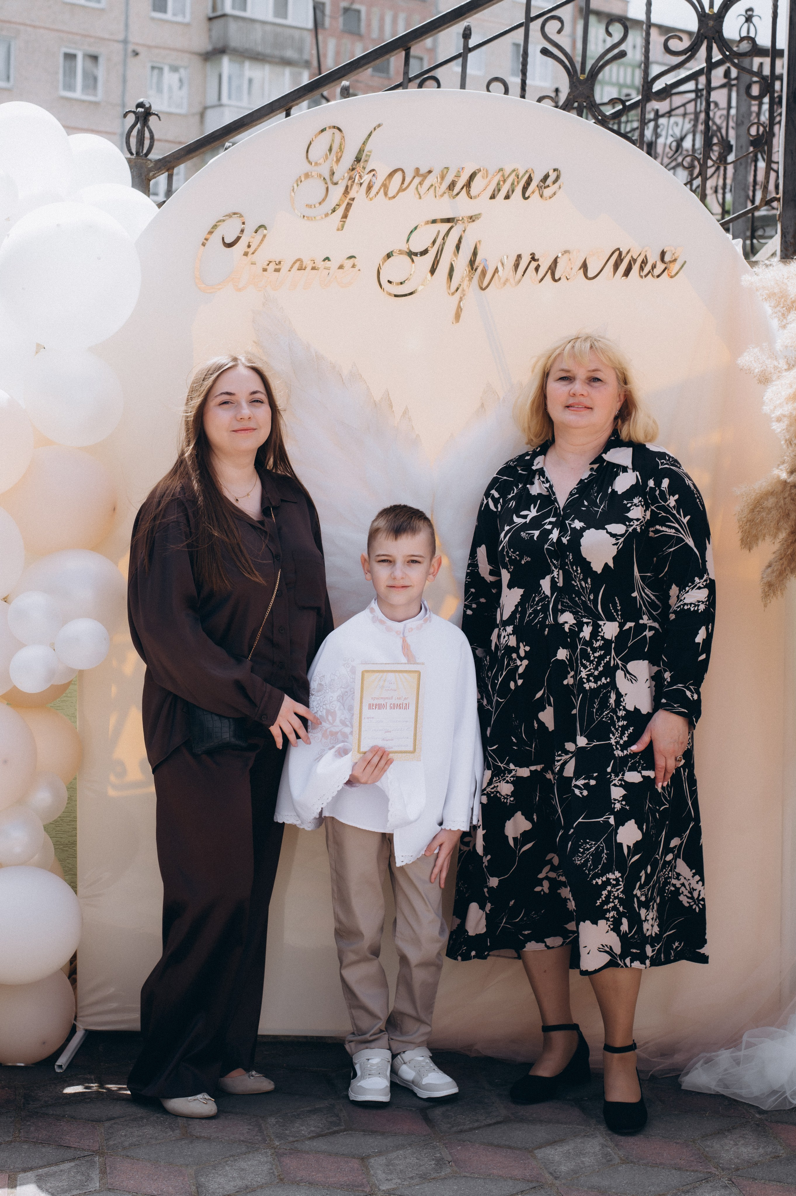 Фотосесія Причастя Тернопіль, зйомка Причастя, фотограф на Причастя Тернопіль, Причастя Львів, Причастя церква Михаїла Тернопіль. Сімейний, дитячий та індивідуальний фотограф в м. Тернопіль, м. Львів