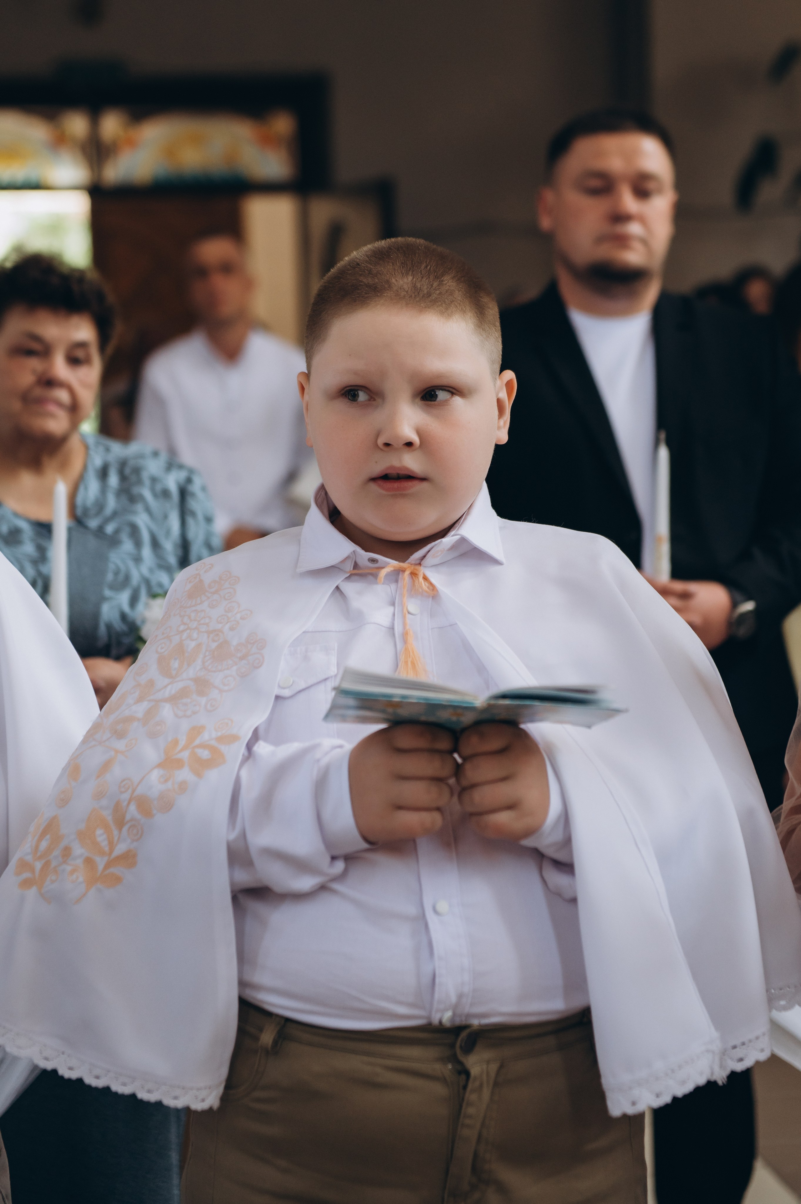 Фотосесія Причастя Тернопіль церква Св Михаїла, фотограф на Причастя Тернопіль, фотосесія Літургії Причастя Тернопіль. Сімейний, дитячий та індивідуальний фотограф в м. Тернопіль, м. Львів