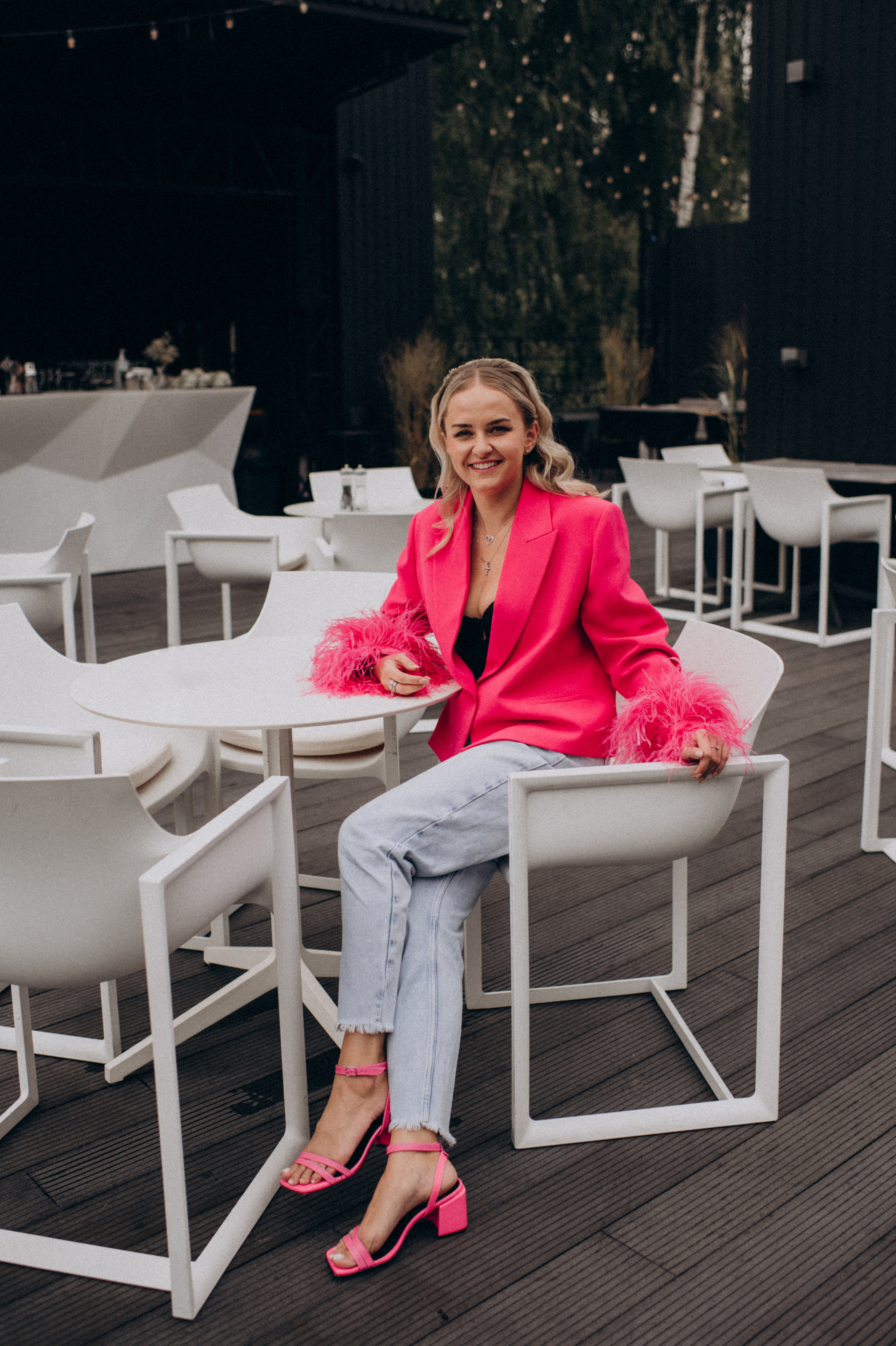 Індивідуальна контент зйомка фотосесія у кавярні кафе. Сімейний, дитячий та індивідуальний фотограф в м. Тернопіль, м. Львів