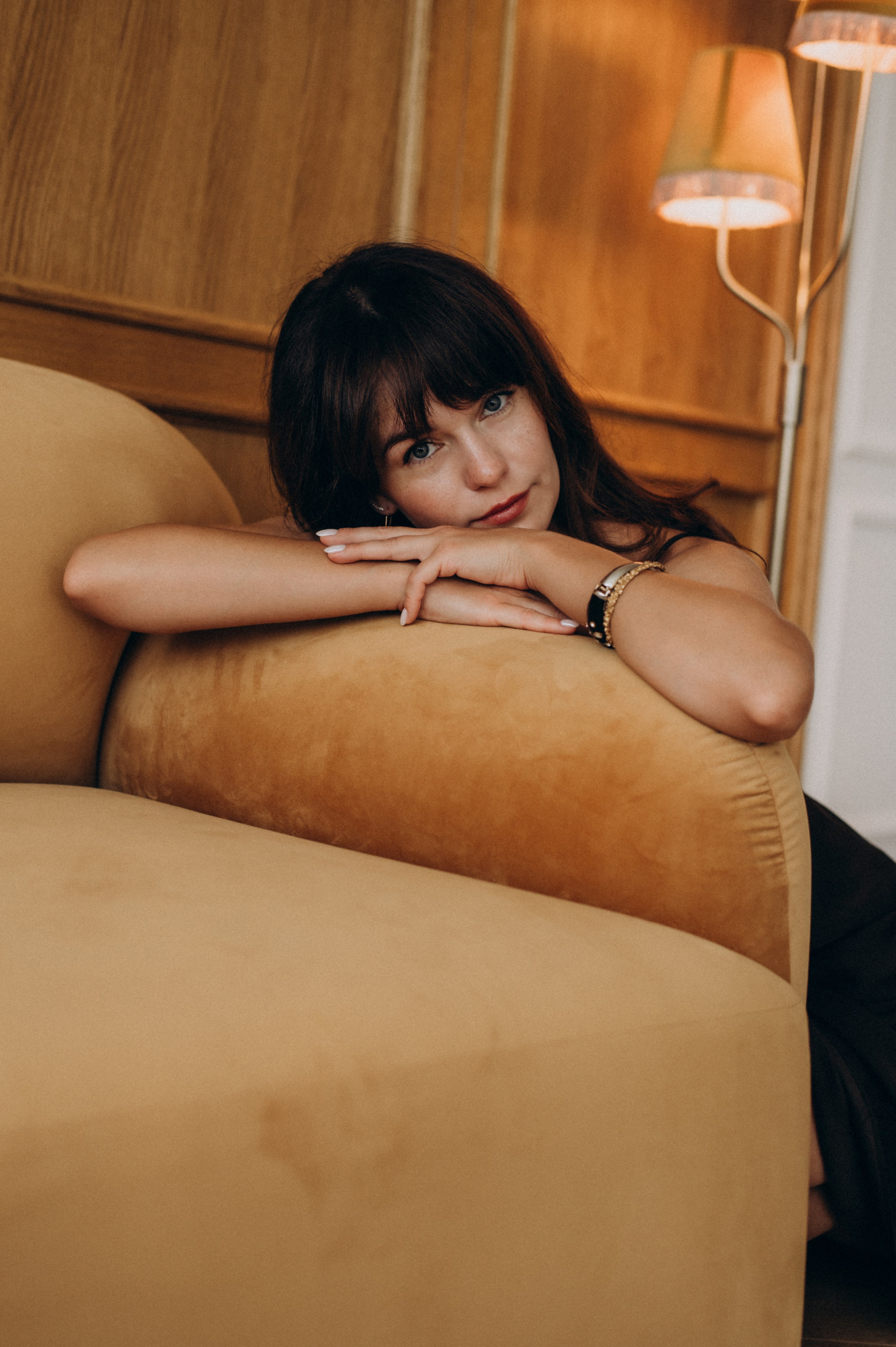 Індивідуальна фотосесія у студії Тернопіль, індивідуальна зйомка Львів. Сімейний, дитячий та індивідуальний фотограф в м. Тернопіль, м. Львів