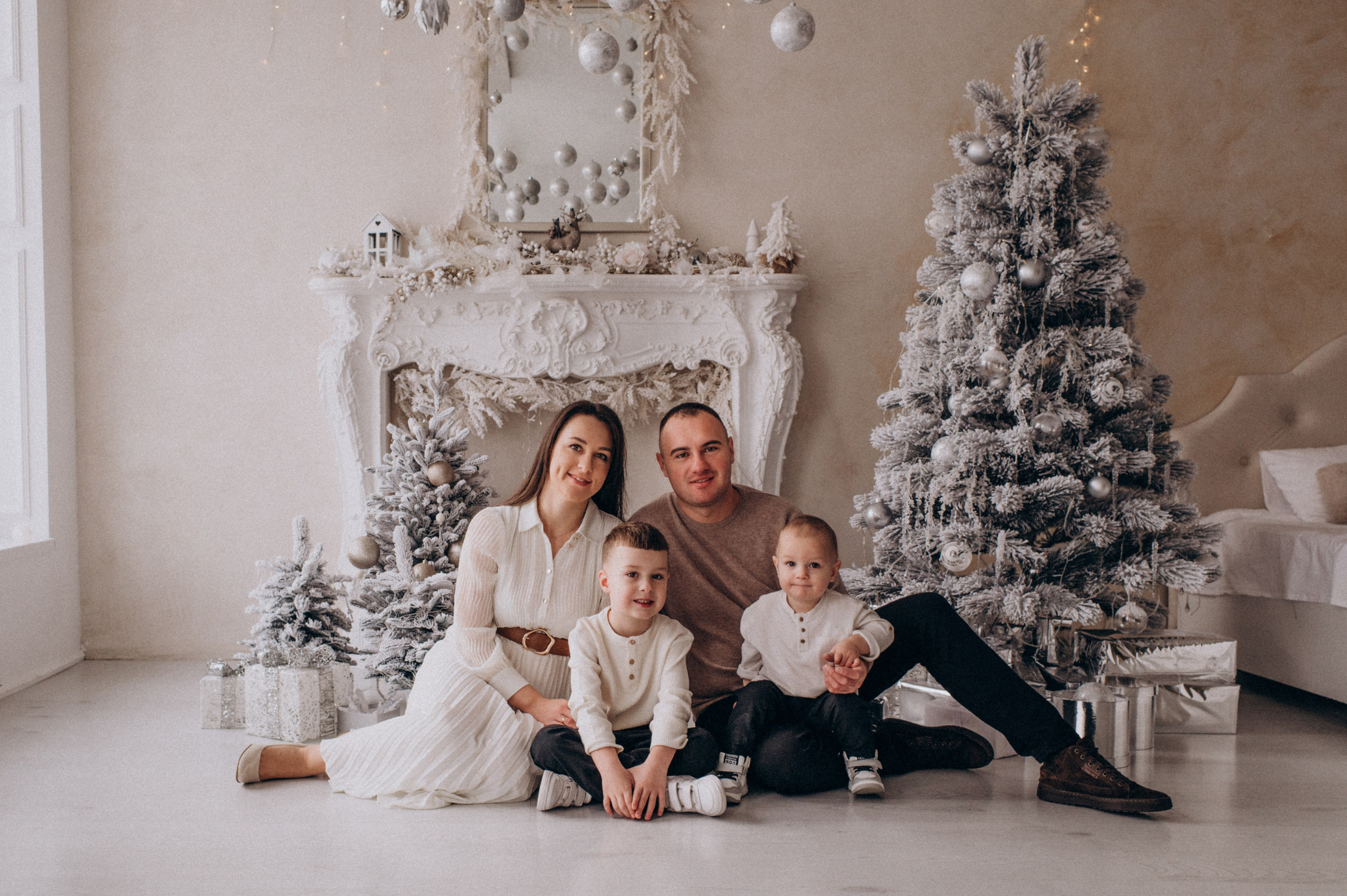 Новорічна фотосесія у студії, фотосесія Львів, сімейна фотосесія Тернопіль. Сімейний, дитячий та індивідуальний фотограф в м. Тернопіль, м. Львів