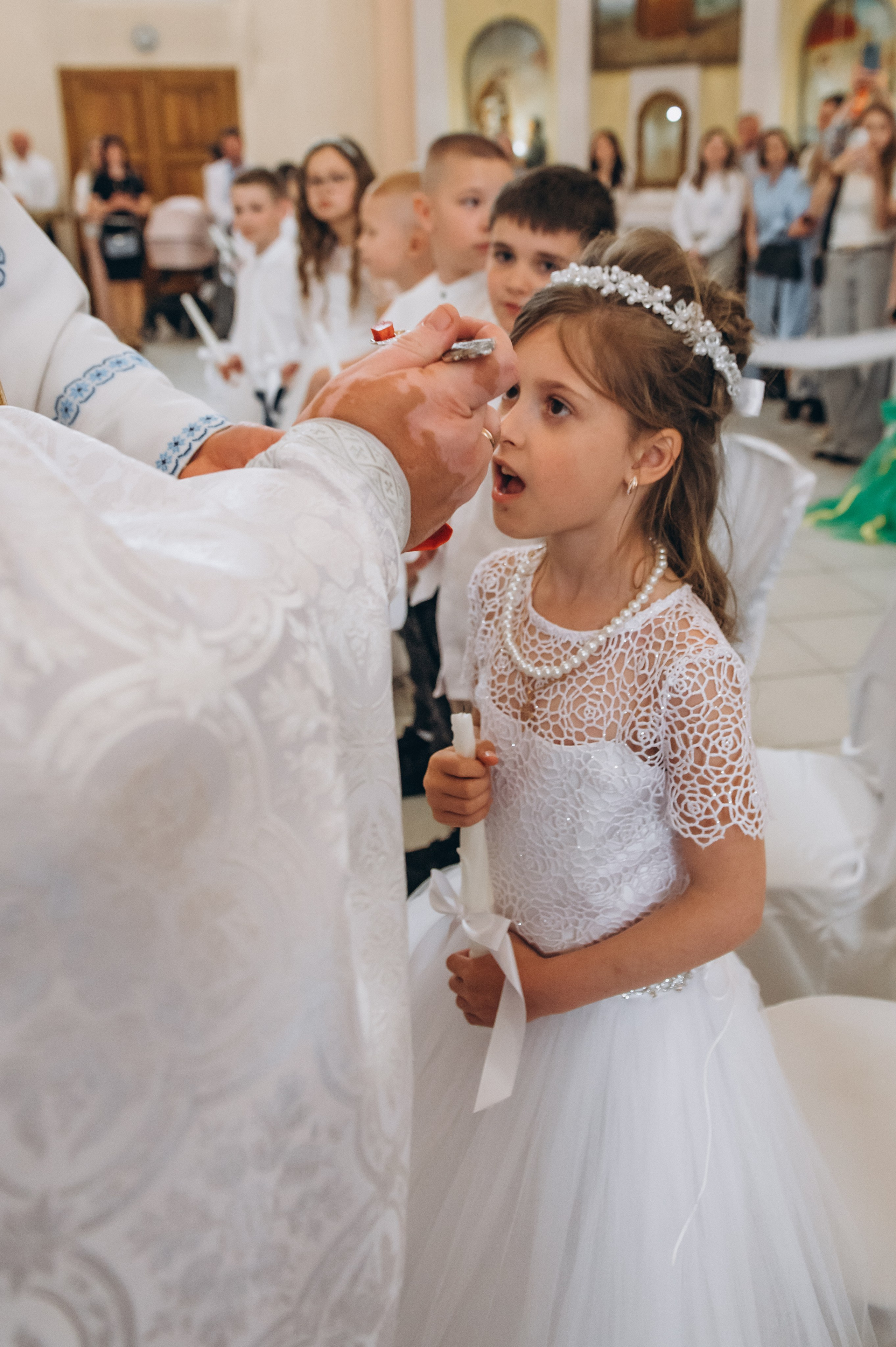 Фотосесія Причастя Тернопіль, зйомка Причастя, фотограф на Причастя Тернопіль, Причастя Львів, церква Петра і Павла. Сімейний, дитячий та індивідуальний фотограф в м. Тернопіль, м. Львів