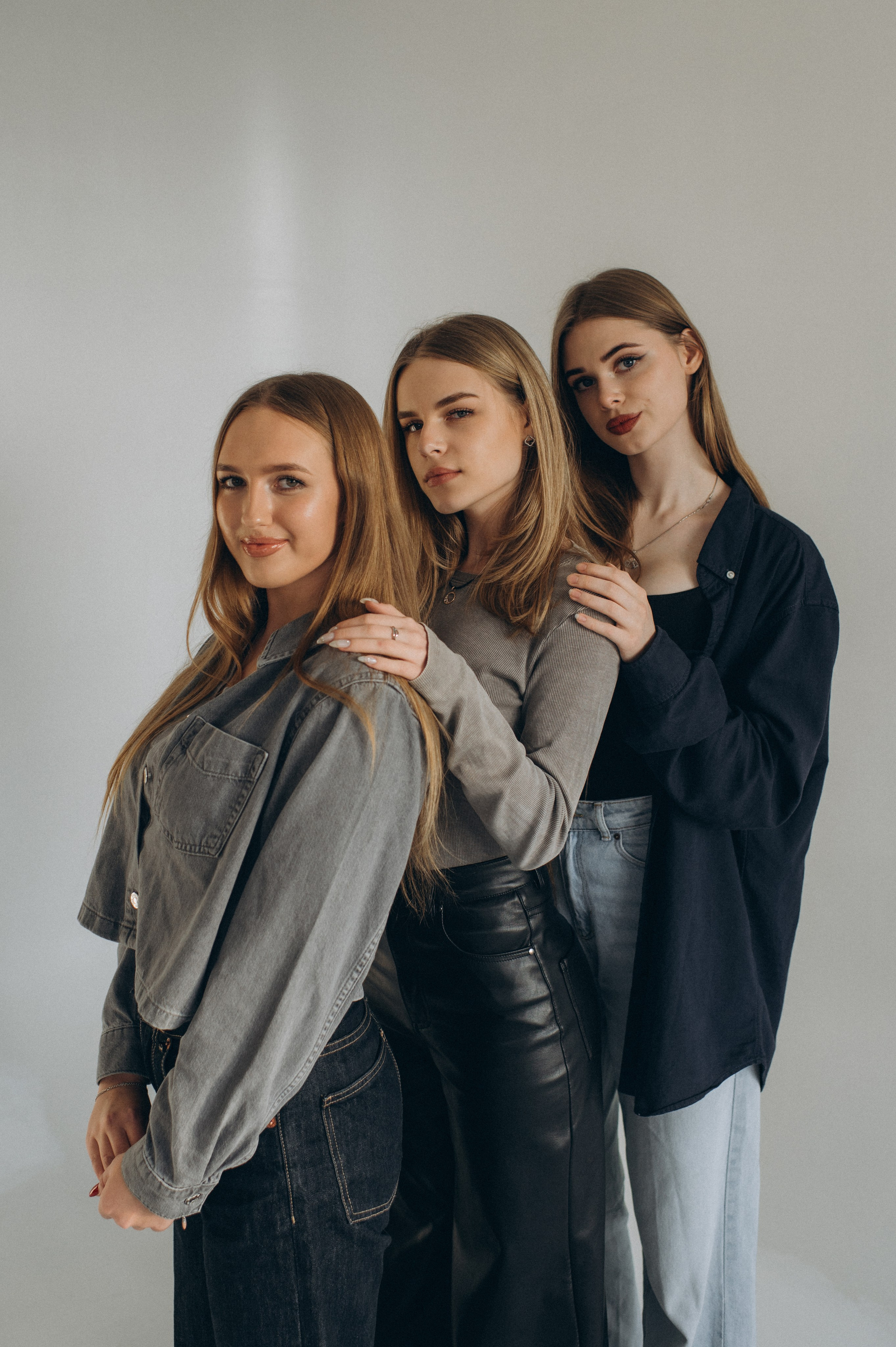 Фотосесія випускників, фотосесія на віньєтки Тернопіль, випускники Тернопіль, випуск 2025. Сімейний, дитячий та індивідуальний фотограф в м. Тернопіль, м. Львів