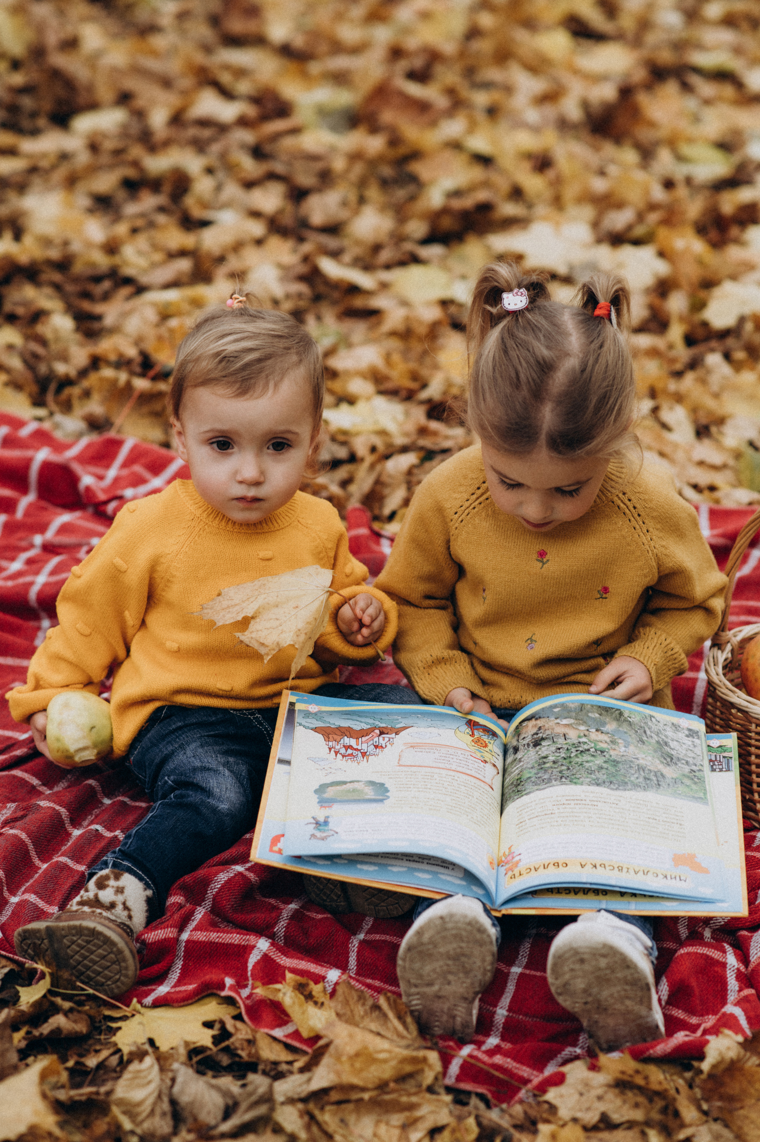 Осіння сімейна фотосесія. Сімейний, дитячий та індивідуальний фотограф в м. Тернопіль, м. Львів