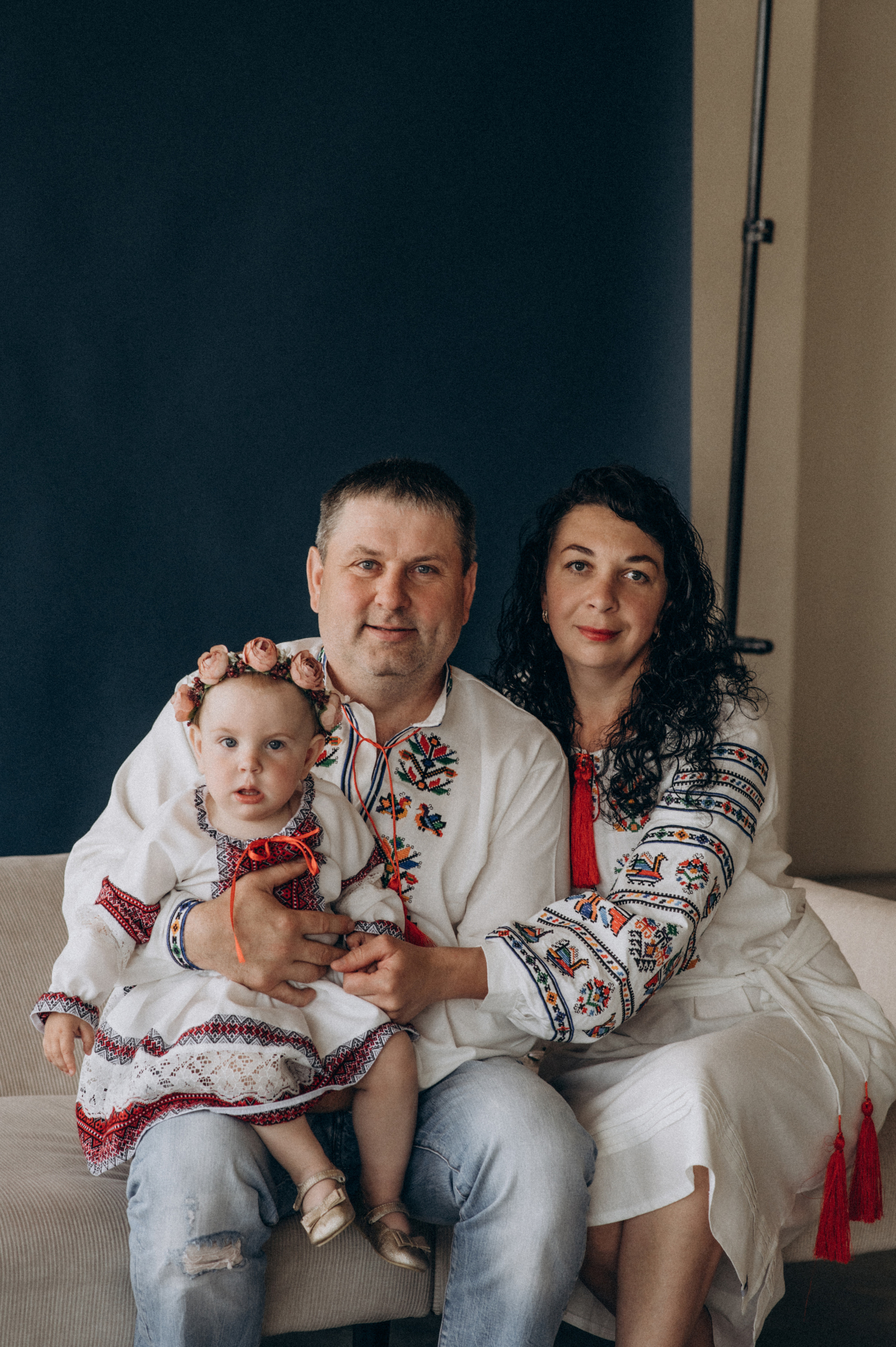 Сімейна зйомка у студії. Сімейний, дитячий та індивідуальний фотограф в м. Тернопіль, м. Львів