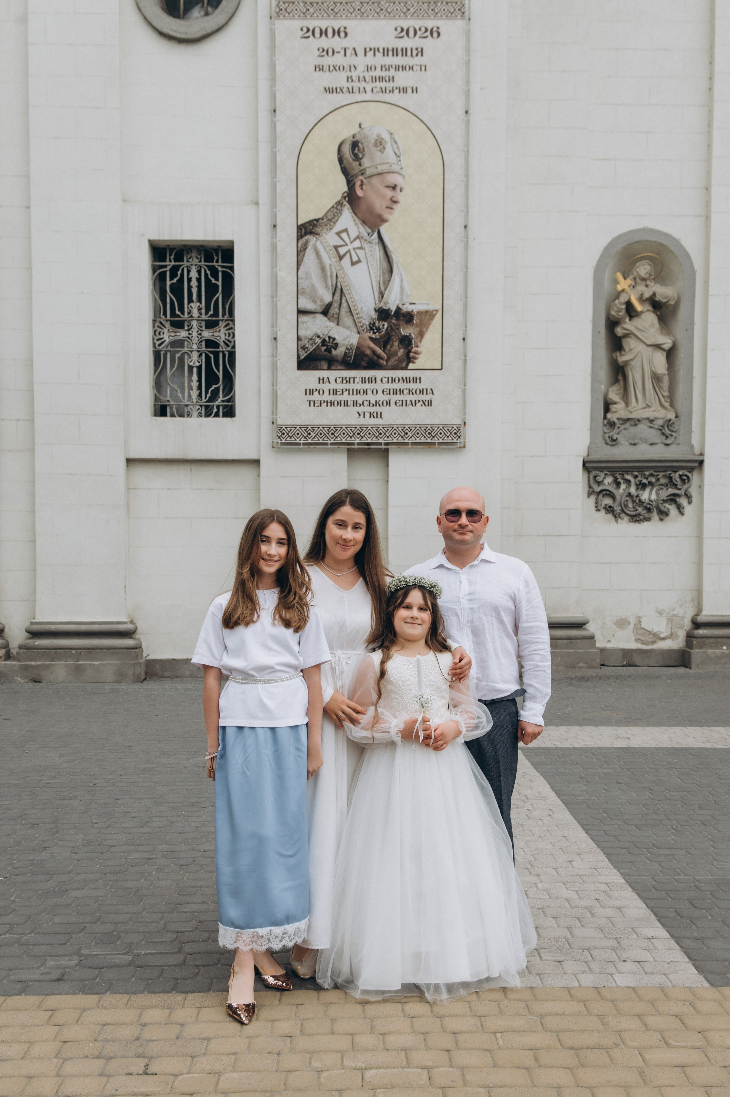 Фотосесія Першого Причастя Тернопіль, фотосесія Причастя Тернопіль, Таїнство Першого Причастя Тернопіль, Катедра Причастя Тернопіль. Сімейний, дитячий та індивідуальний фотограф в м. Тернопіль, м. Львів