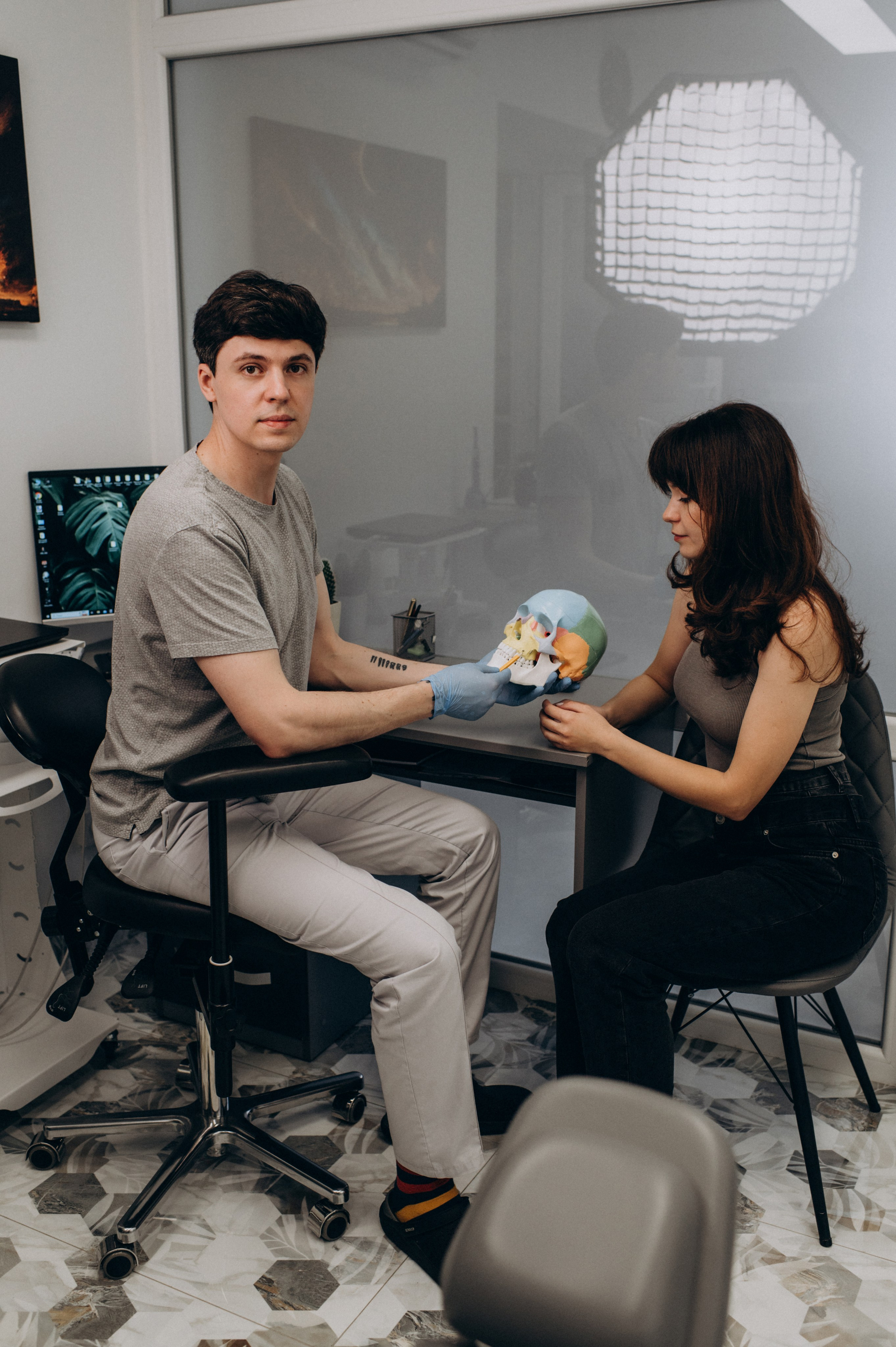 Фотосесія стоматології, зйомка стоматологічної клініки, контент для стоматолога. Сімейний, дитячий та індивідуальний фотограф в м. Тернопіль, м. Львів