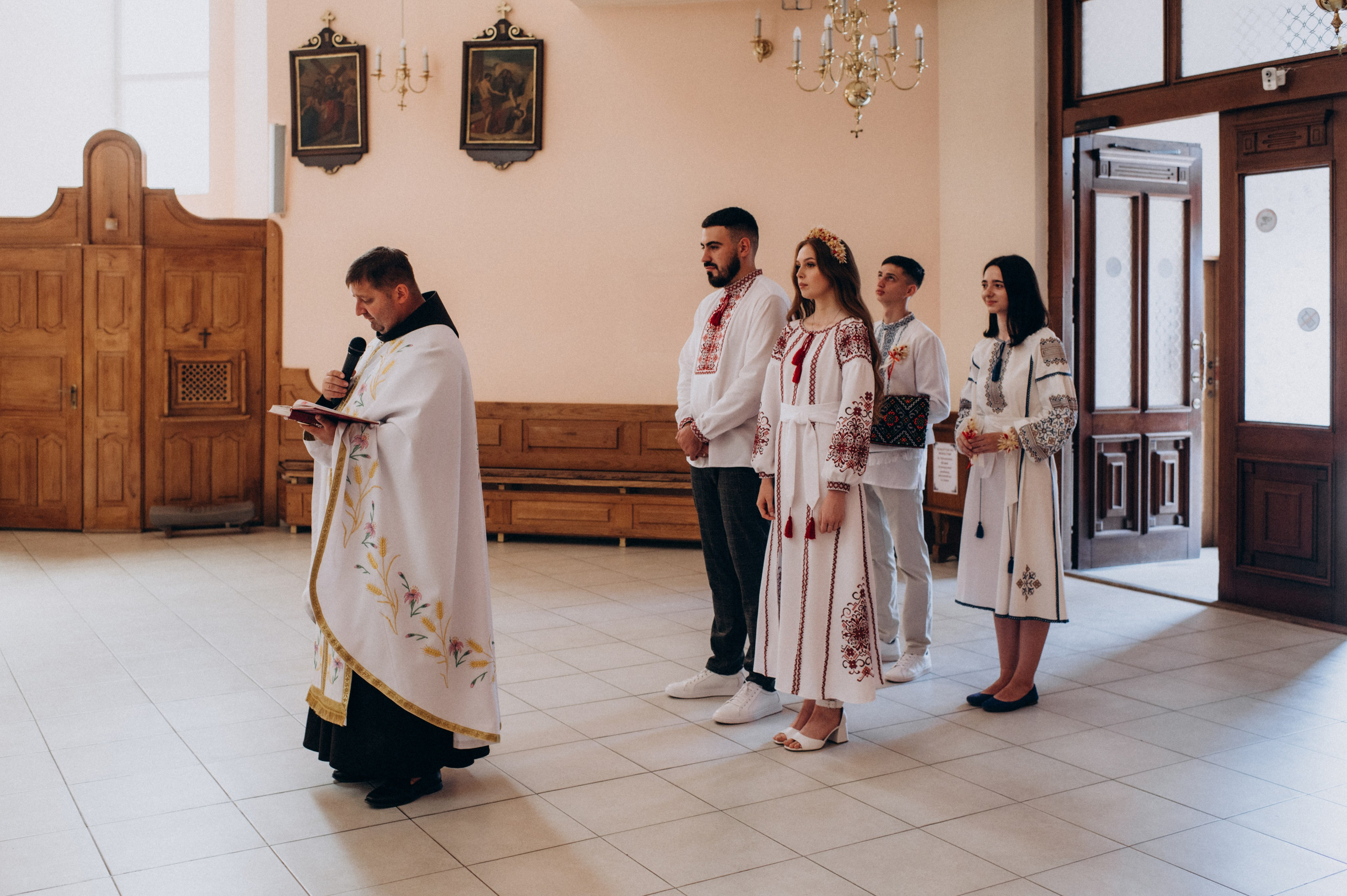 Фотосесія весілля, фотосесія вінчання Тернопіль, весільний фотограф Тернопіль, весільна зйомка Тернопіль. Сімейний, дитячий та індивідуальний фотограф в м. Тернопіль, м. Львів