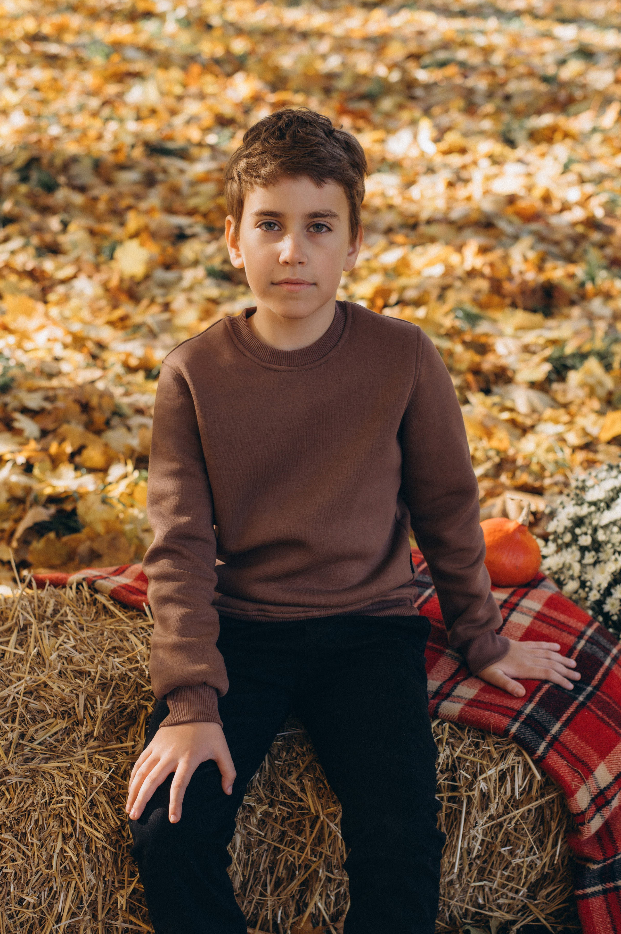 Осіння фотосесія 4 класу на віньєтки, випускні фотоальбоми Тернопіль, фотосесія випускників Тернопіль, шкільний випускний альбом Тернопіль. Сімейний, дитячий та індивідуальний фотограф в м. Тернопіль, м. Львів