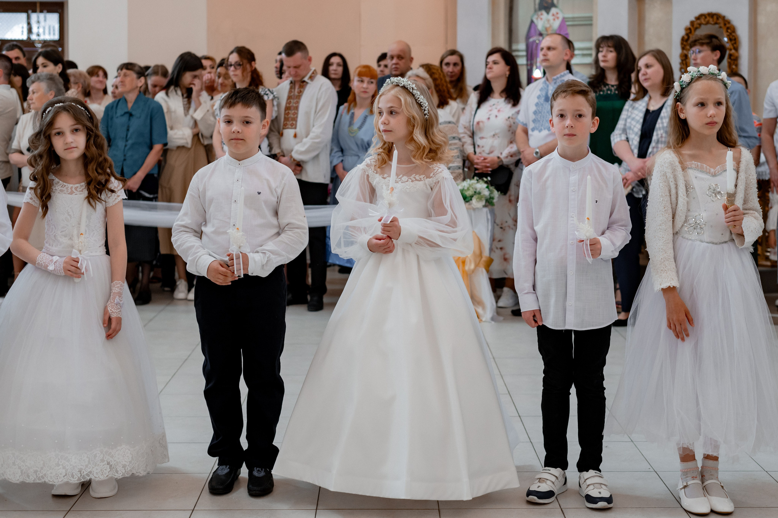 Фотосесія Першого Причастя Тернопіль, зйомка Причастя Тернопіль, Таїнство Першого Причастя Тернопіль, Катедра Причастя Тернопіль. Сімейний, дитячий та індивідуальний фотограф в м. Тернопіль, м. Львів