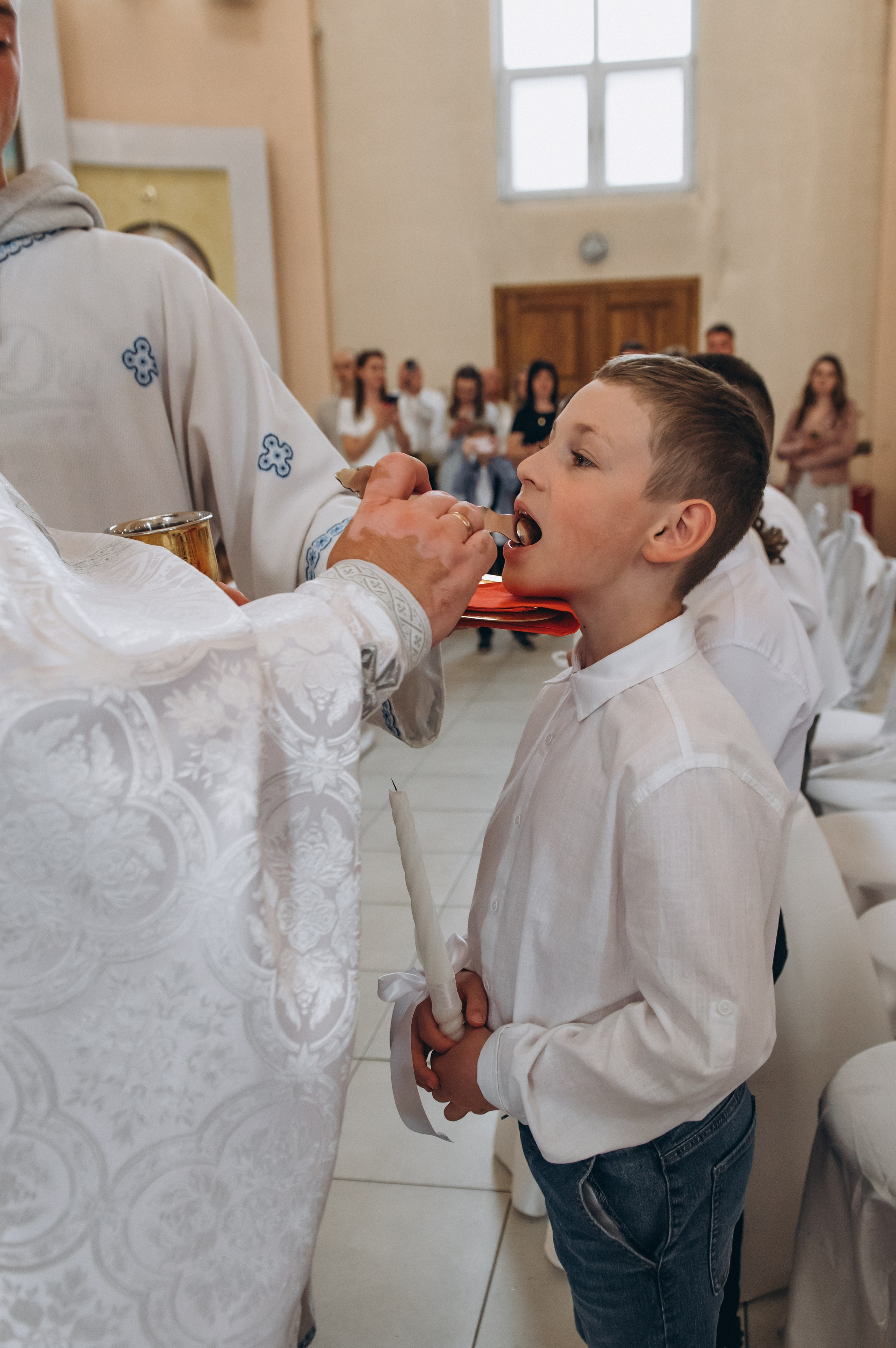 Фотосесія Причастя Тернопіль, зйомка Причастя, фотограф на Причастя Тернопіль, Причастя Львів, церква Петра і Павла. Сімейний, дитячий та індивідуальний фотограф в м. Тернопіль, м. Львів