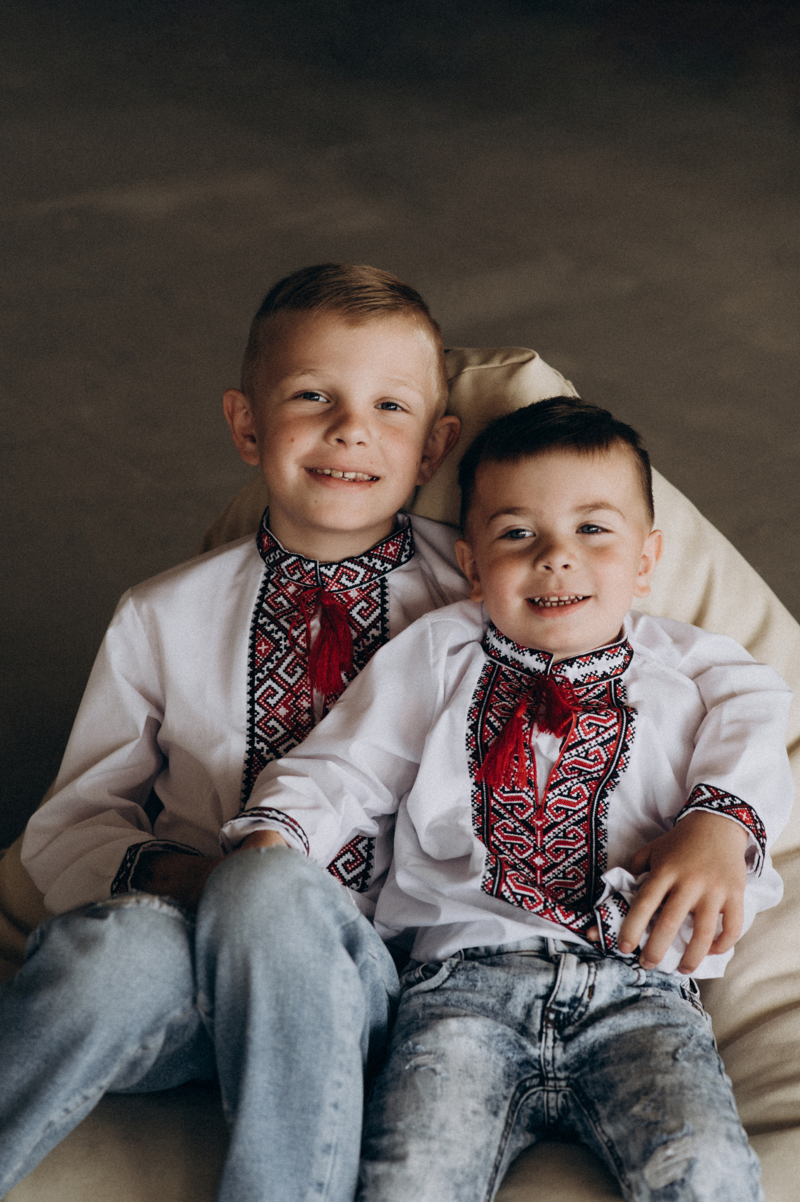 Сімейна зйомка у студії. Сімейний, дитячий та індивідуальний фотограф в м. Тернопіль, м. Львів