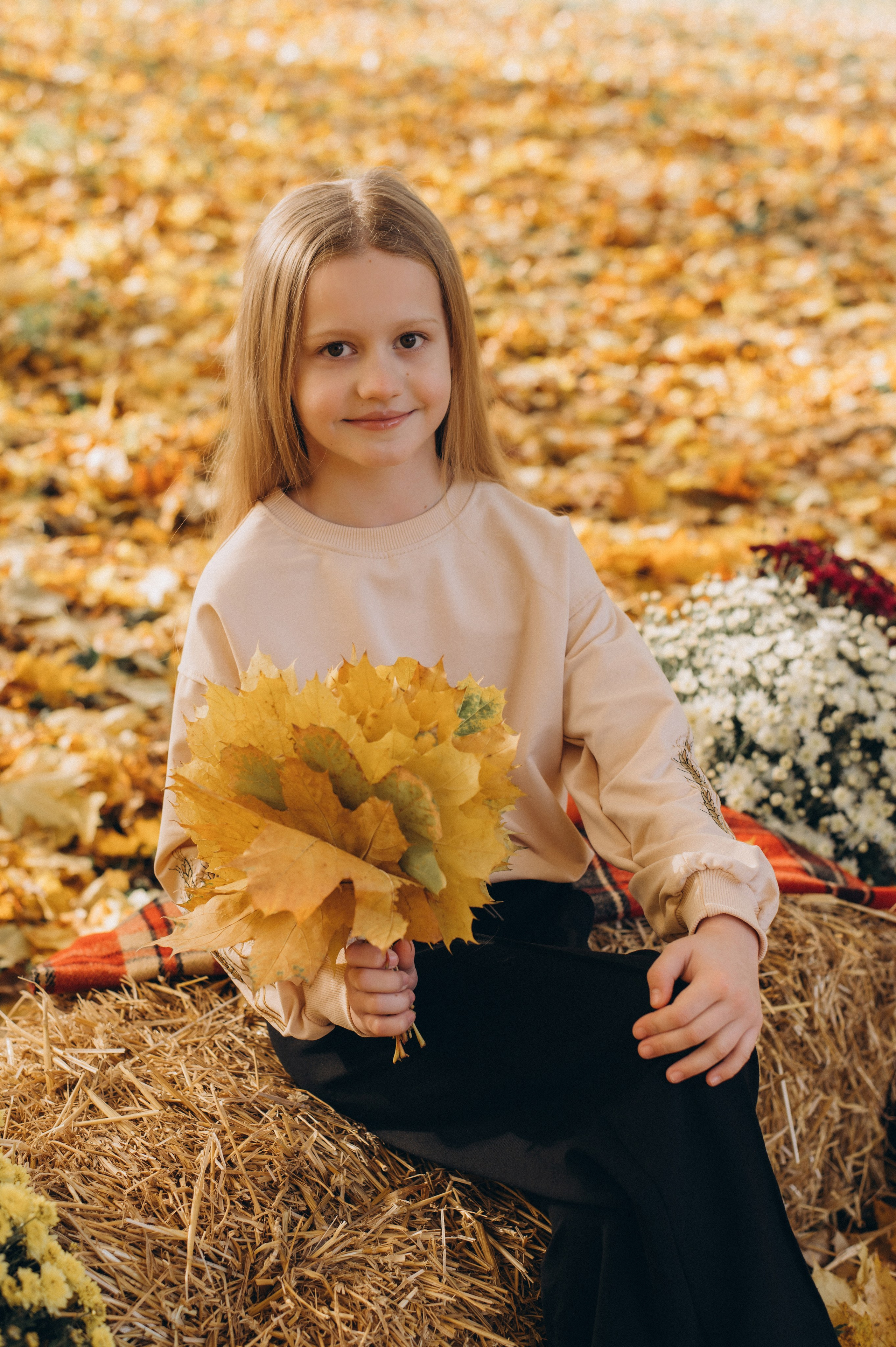 Осіння фотосесія 4 класу на віньєтки, випускні фотоальбоми Тернопіль, фотосесія випускників Тернопіль, шкільний випускний альбом Тернопіль. Сімейний, дитячий та індивідуальний фотограф в м. Тернопіль, м. Львів