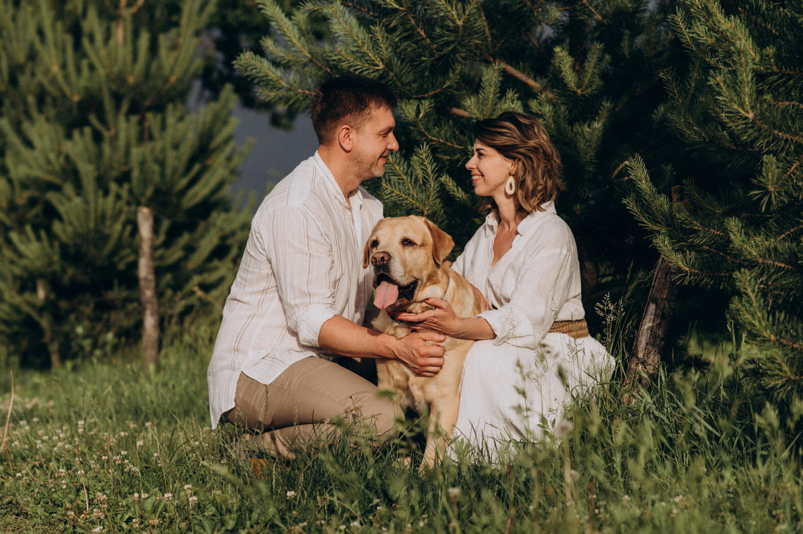 Сімейна фотосесія на природі, зйомка з собакою, фотосесія лавсторі Тернопіль. Сімейний, дитячий та індивідуальний фотограф в м. Тернопіль, м. Львів