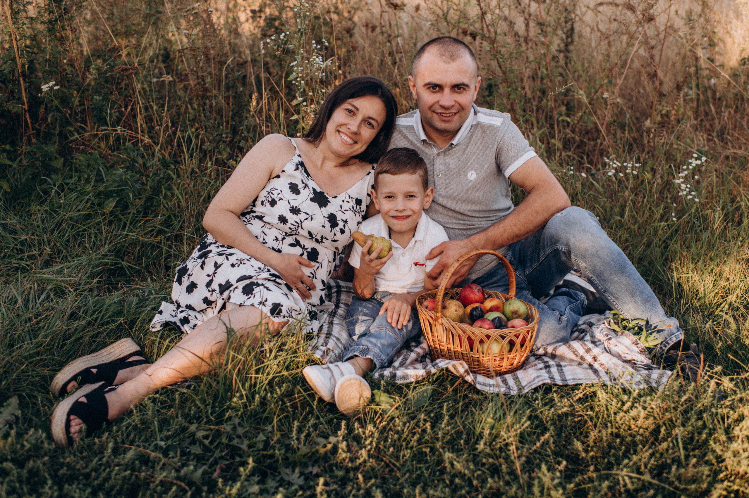 Сімейна фотосесія вагітності Тернопіль Львів. Сімейний, дитячий та індивідуальний фотограф в м. Тернопіль, м. Львів