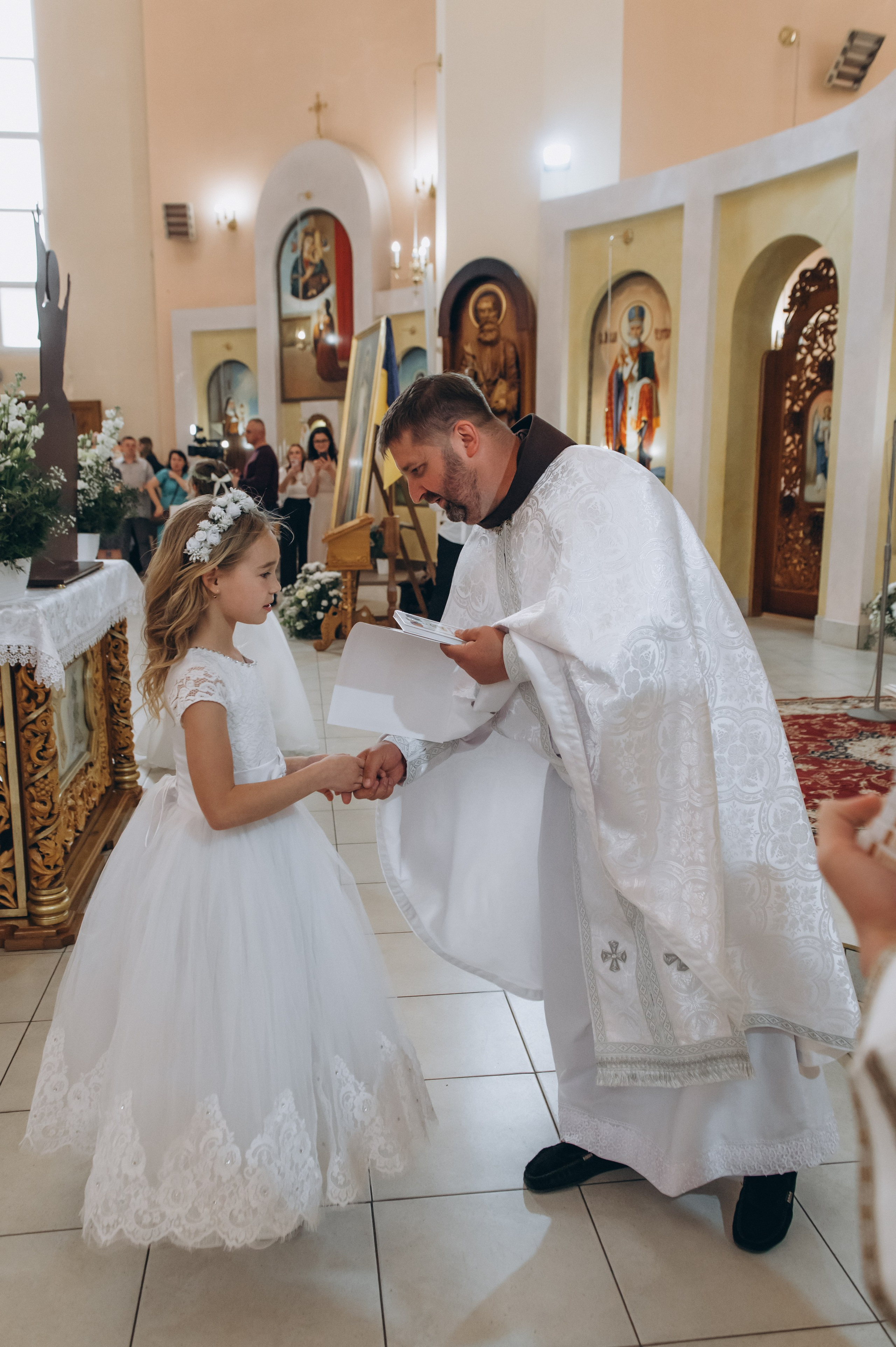 Фотосесія Причастя Тернопіль, зйомка Причастя, фотограф на Причастя Тернопіль, Причастя Львів, церква Петра і Павла. Сімейний, дитячий та індивідуальний фотограф в м. Тернопіль, м. Львів