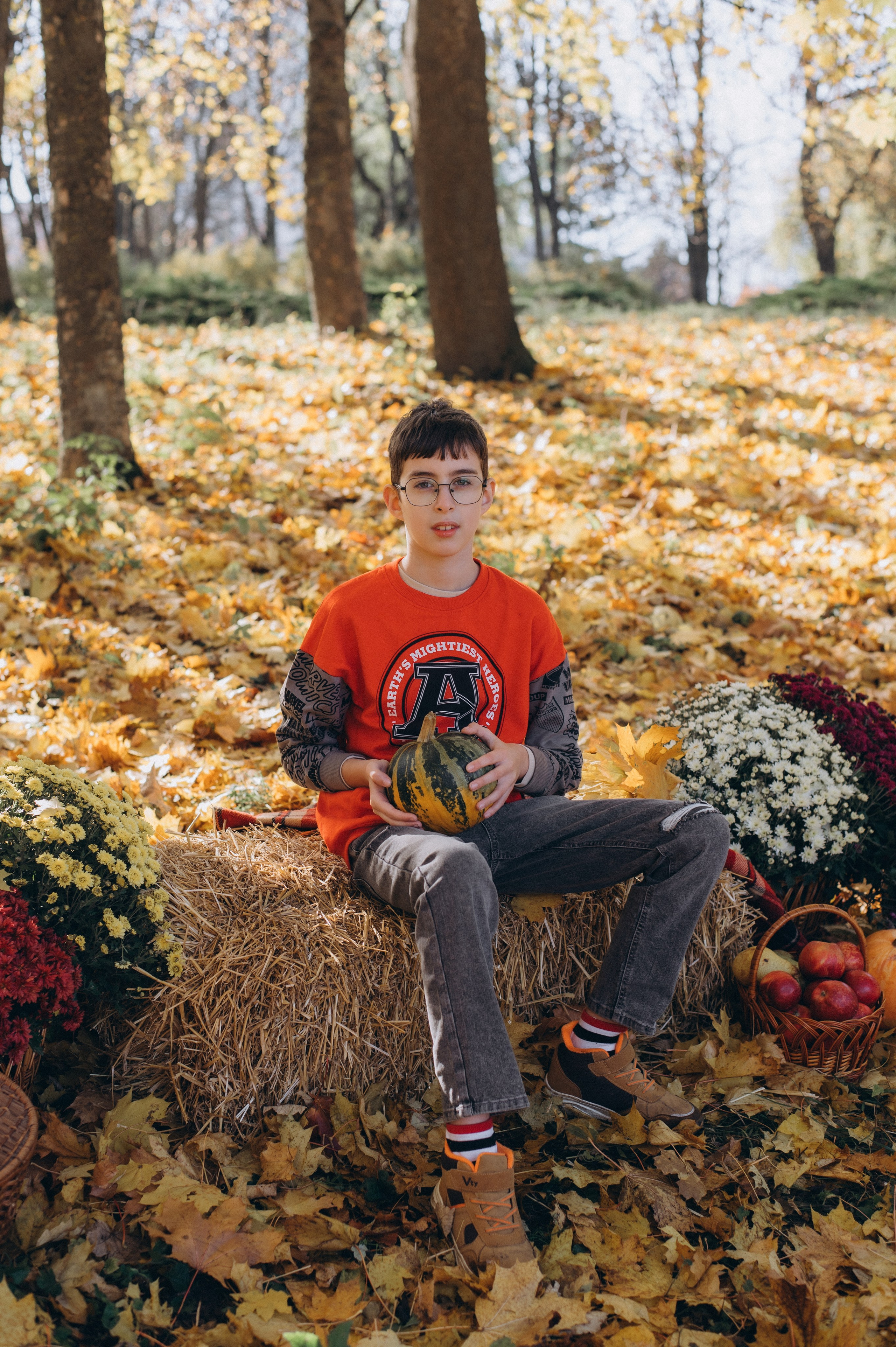 Осіння фотосесія 4 класу на віньєтки, випускні фотоальбоми Тернопіль, фотосесія випускників Тернопіль, шкільний випускний альбом Тернопіль. Сімейний, дитячий та індивідуальний фотограф в м. Тернопіль, м. Львів