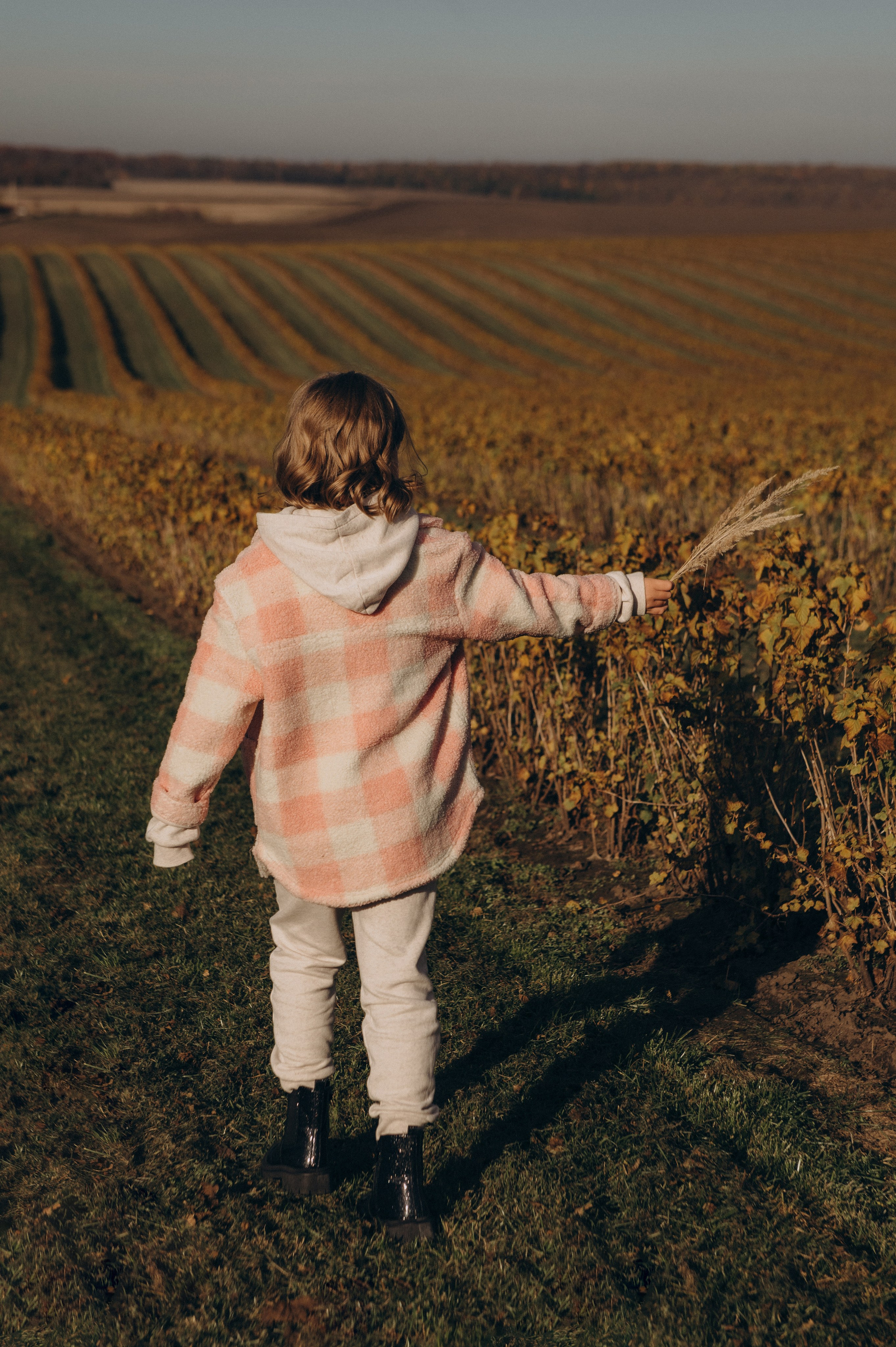 Дитячий фотограф Тернопіль, фотосесія дітей, фотосесія на природі, зйомка у Веселі козенята, фотосесія дня народження Тернопіль. Сімейний, дитячий та індивідуальний фотограф в м. Тернопіль, м. Львів