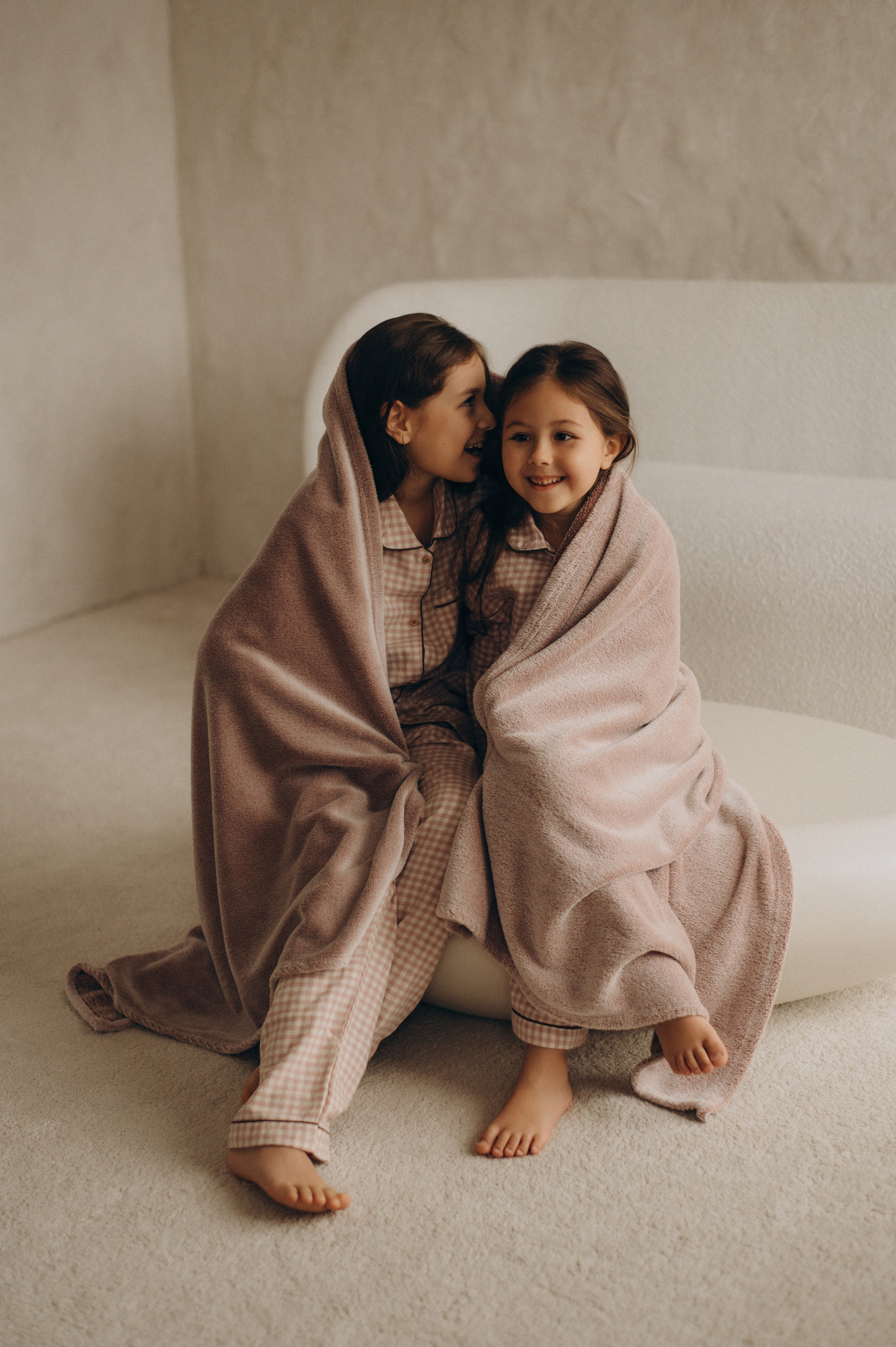 Фотосесія сестричок Тернопіль, зйомка сестрички, сімейний фотограф Тернопіль, портретний фотограф Тернопіль, фотосесія дітей. Сімейний, дитячий та індивідуальний фотограф в м. Тернопіль, м. Львів