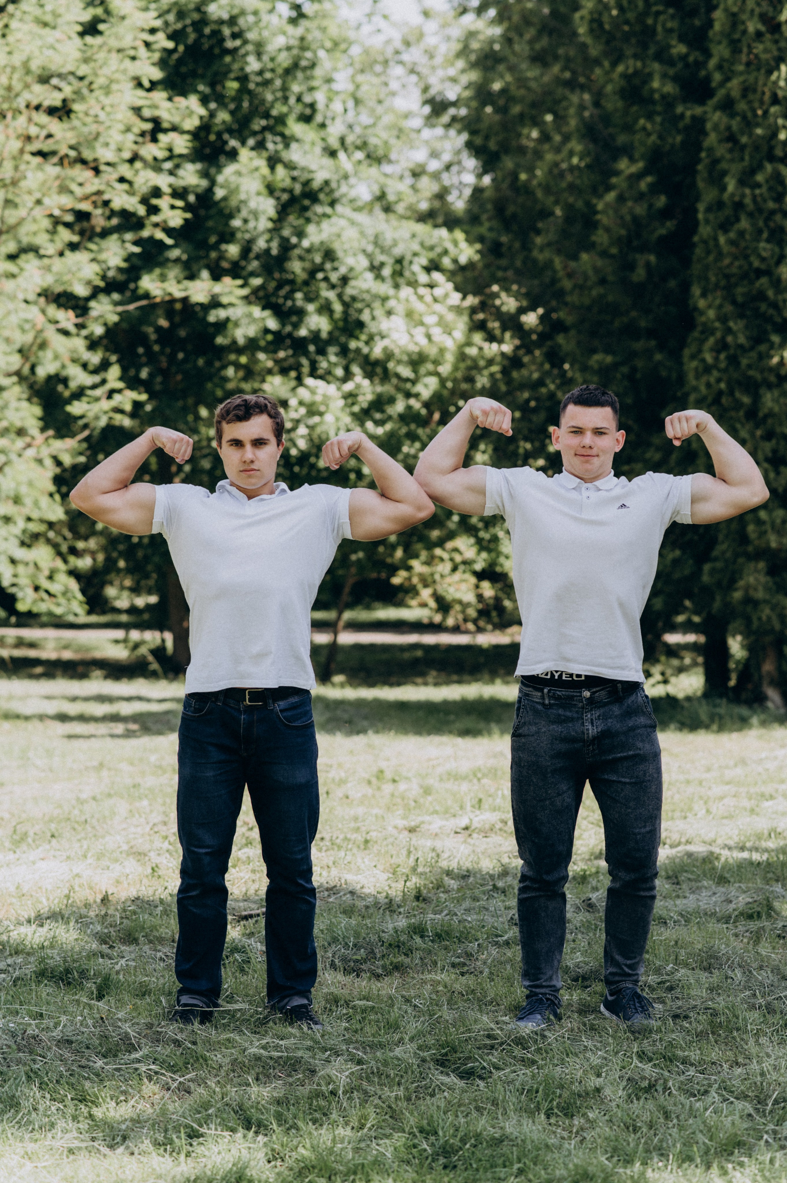 Фотосесія випускників, зйомка випускників Тернопіль Львів, випускні фотоальбоми Тернопіль, шкільні фотоальбоми Тернопіль. Сімейний, дитячий та індивідуальний фотограф в м. Тернопіль, м. Львів